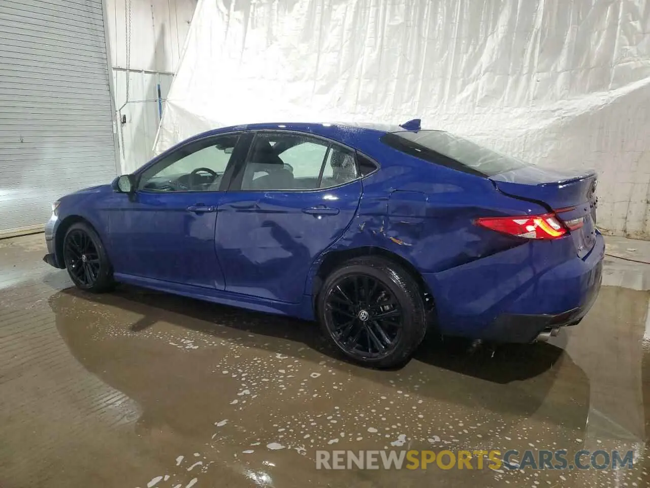 2 fotografías del automóvil dañado 4T1DAACK1SU024896 TOYOTA CAMRY 2025