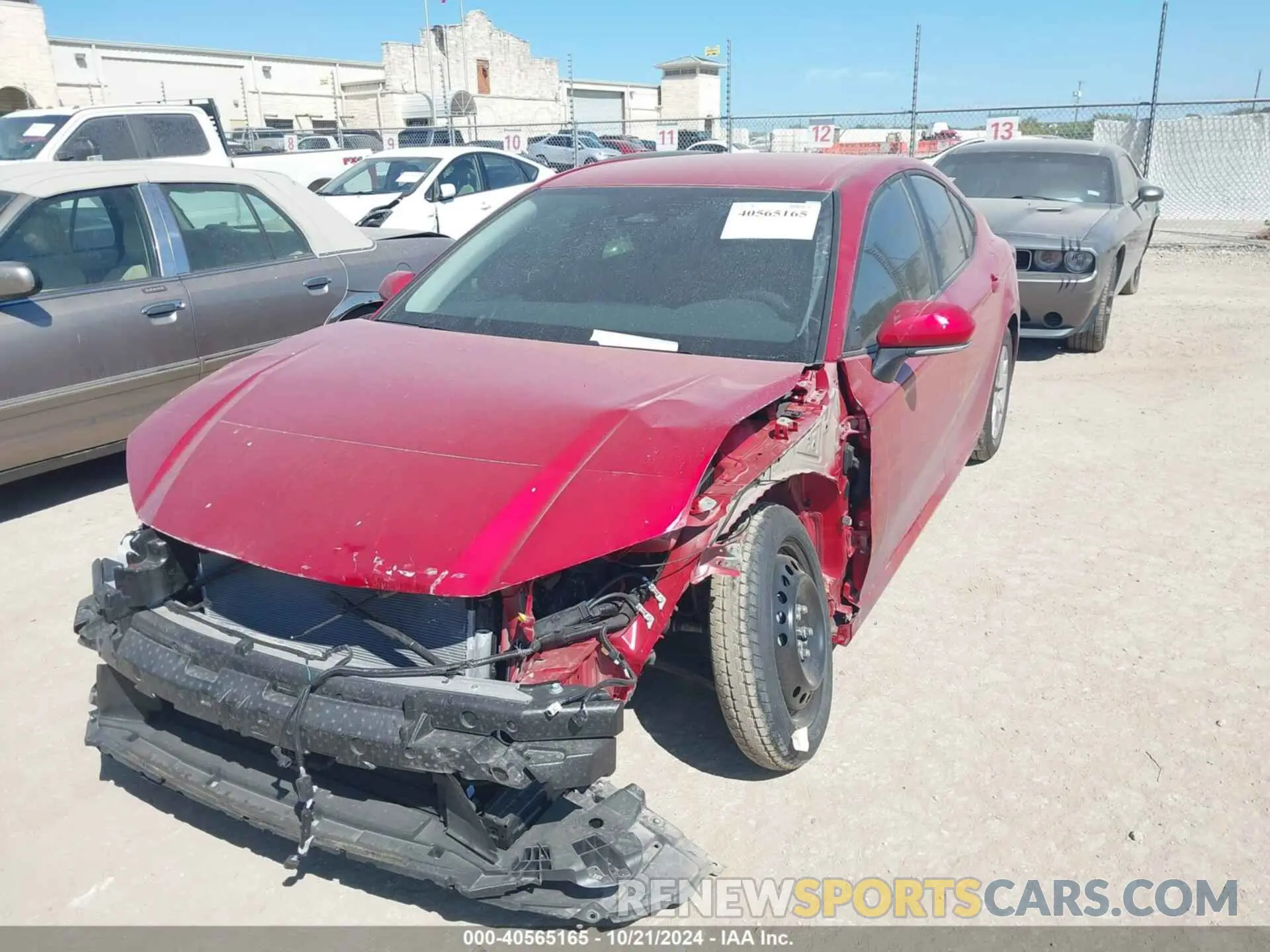 2 fotografías del automóvil dañado 4T1DAACK1SU039429 TOYOTA CAMRY 2025