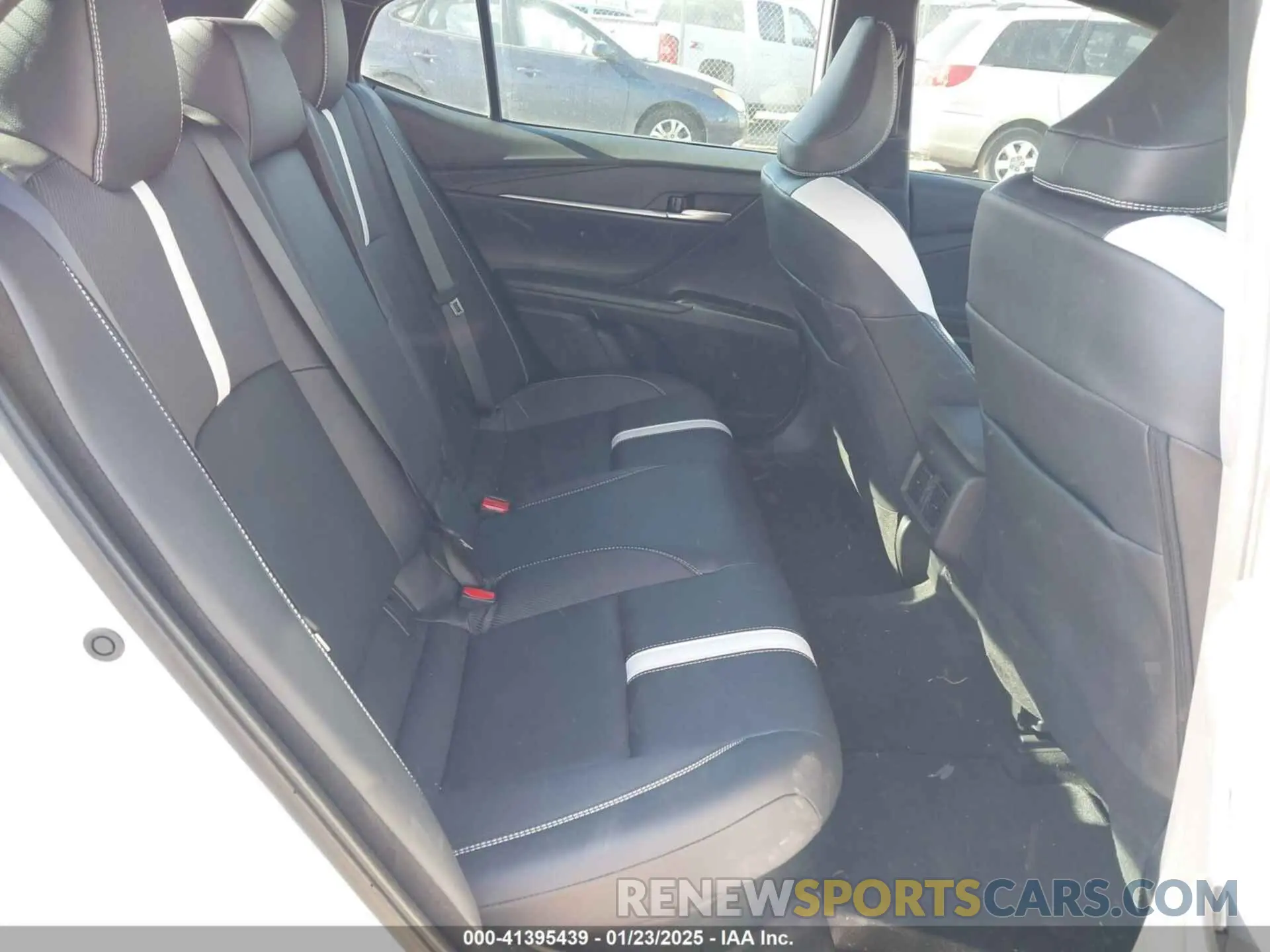 8 fotografías del automóvil dañado 4T1DAACK1SU045411 TOYOTA CAMRY 2025