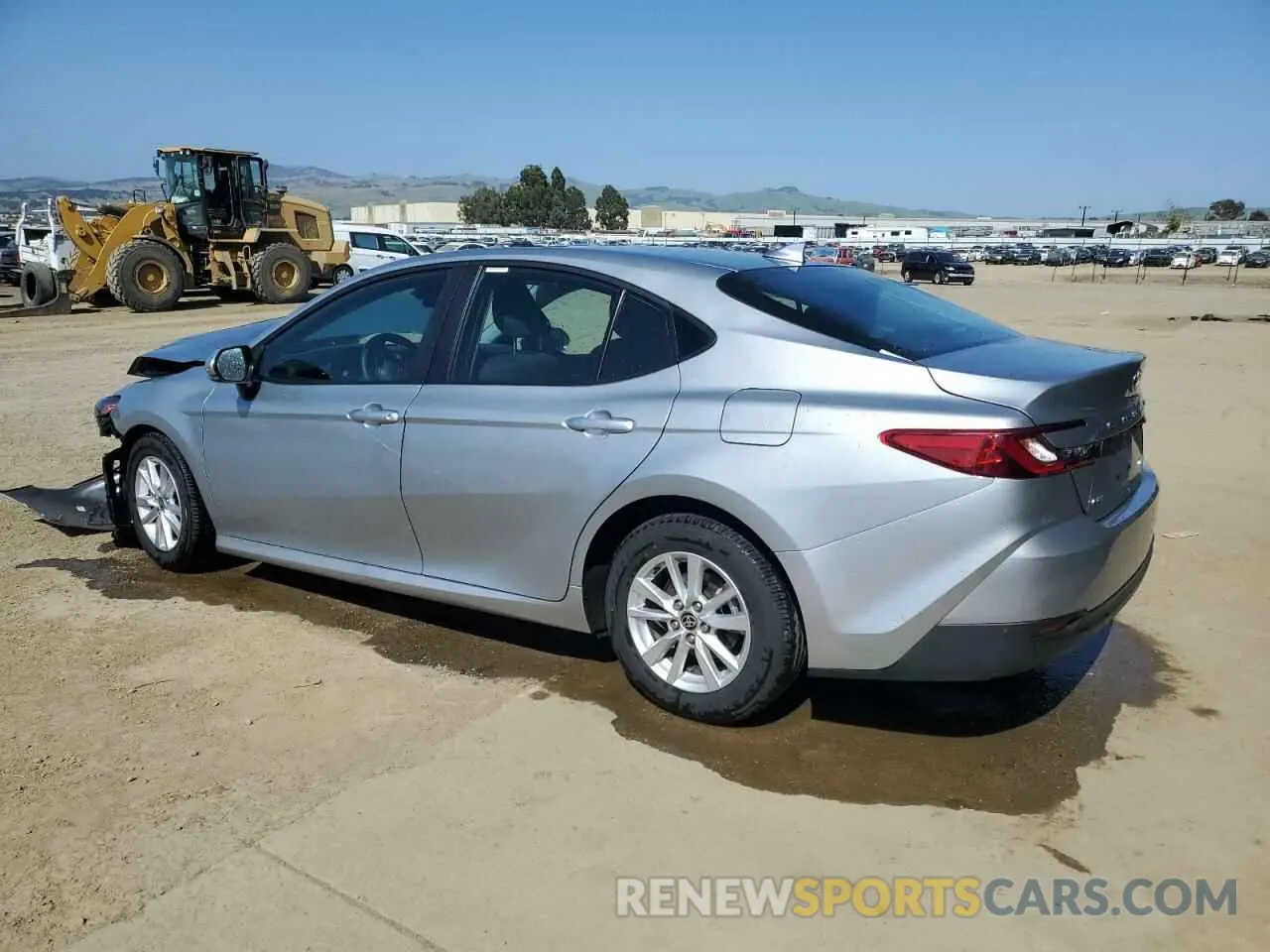 2 fotografías del automóvil dañado 4T1DAACK1SU060314 TOYOTA CAMRY 2025