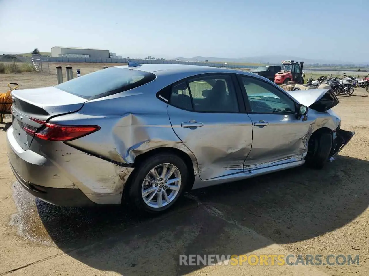 3 fotografías del automóvil dañado 4T1DAACK1SU060314 TOYOTA CAMRY 2025