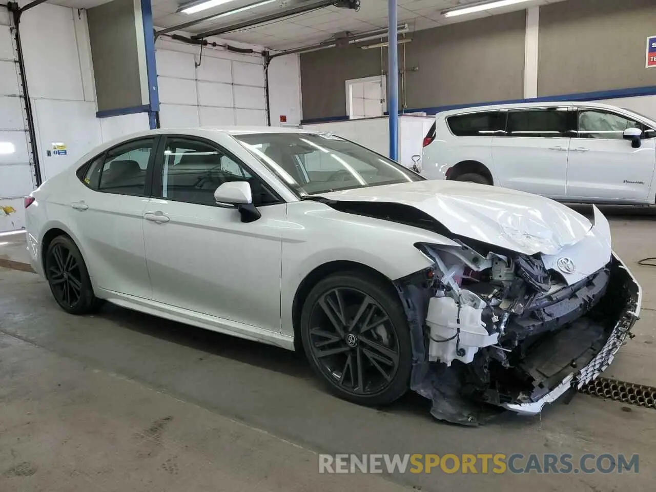 4 fotografías del automóvil dañado 4T1DAACK1SU508776 TOYOTA CAMRY 2025