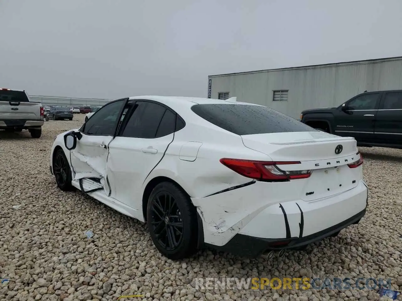 2 fotografías del automóvil dañado 4T1DAACK1SU509796 TOYOTA CAMRY 2025