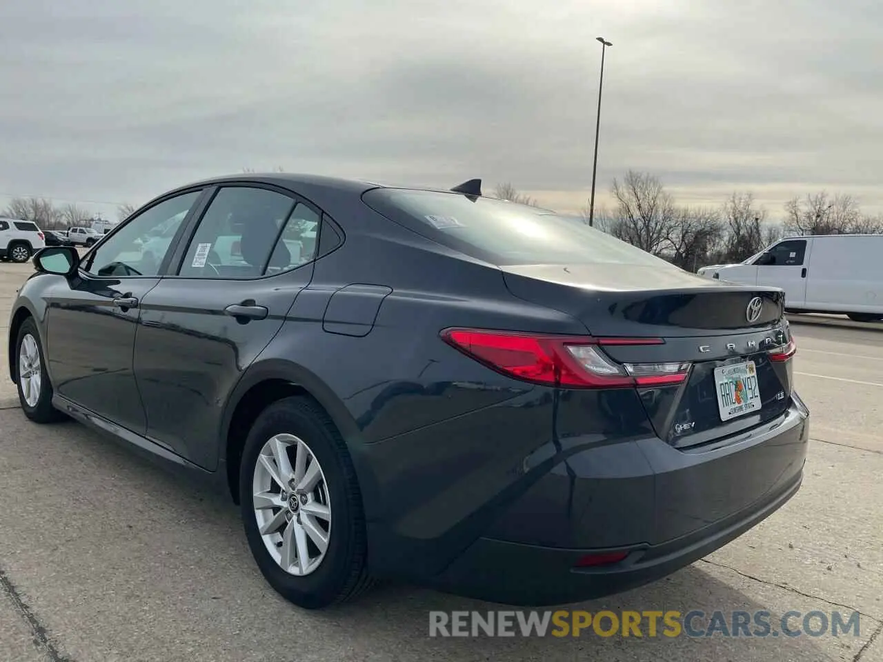3 fotografías del automóvil dañado 4T1DAACK1SU515064 TOYOTA CAMRY 2025