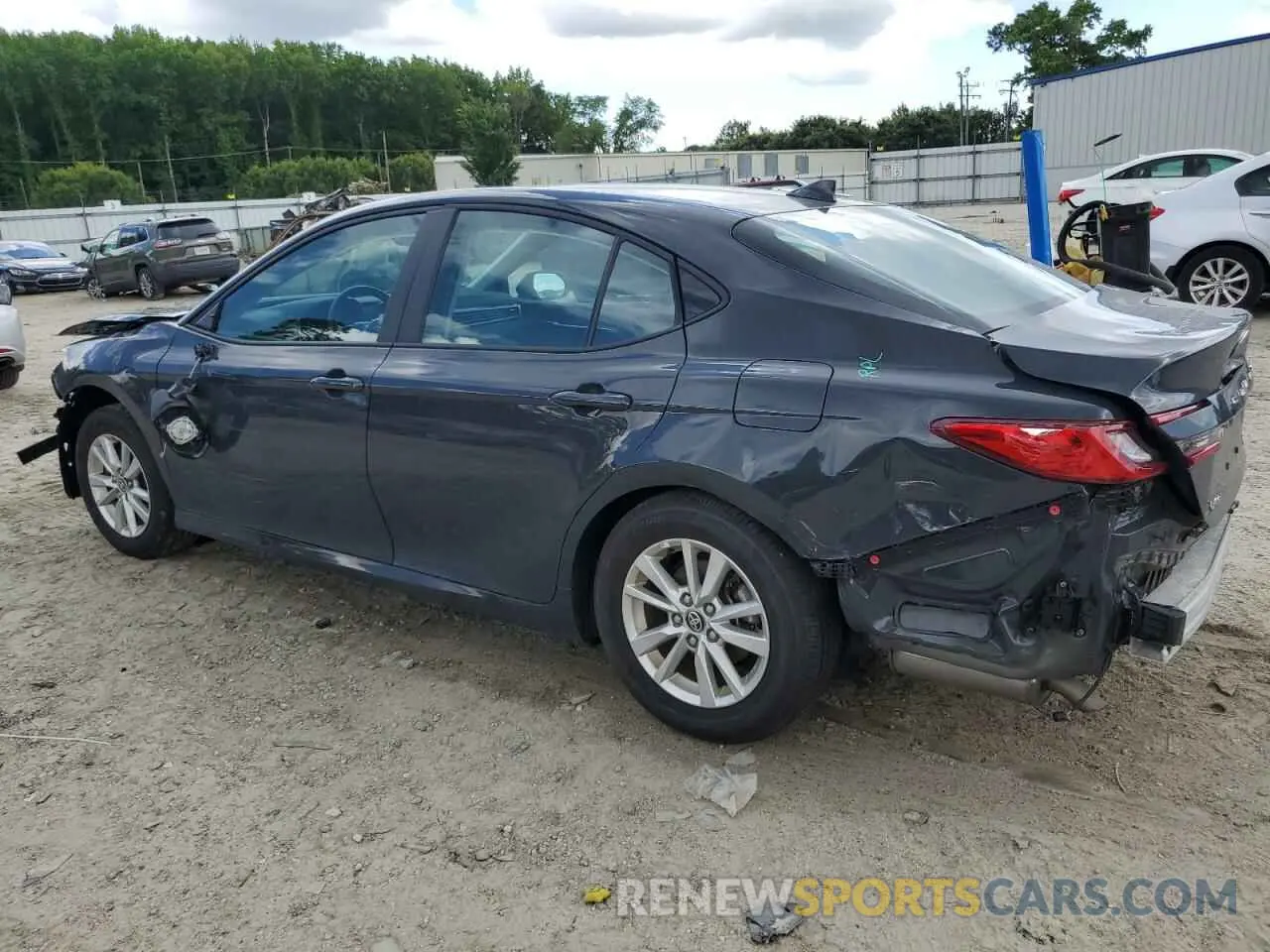 2 fotografías del automóvil dañado 4T1DAACK1SU516294 TOYOTA CAMRY 2025