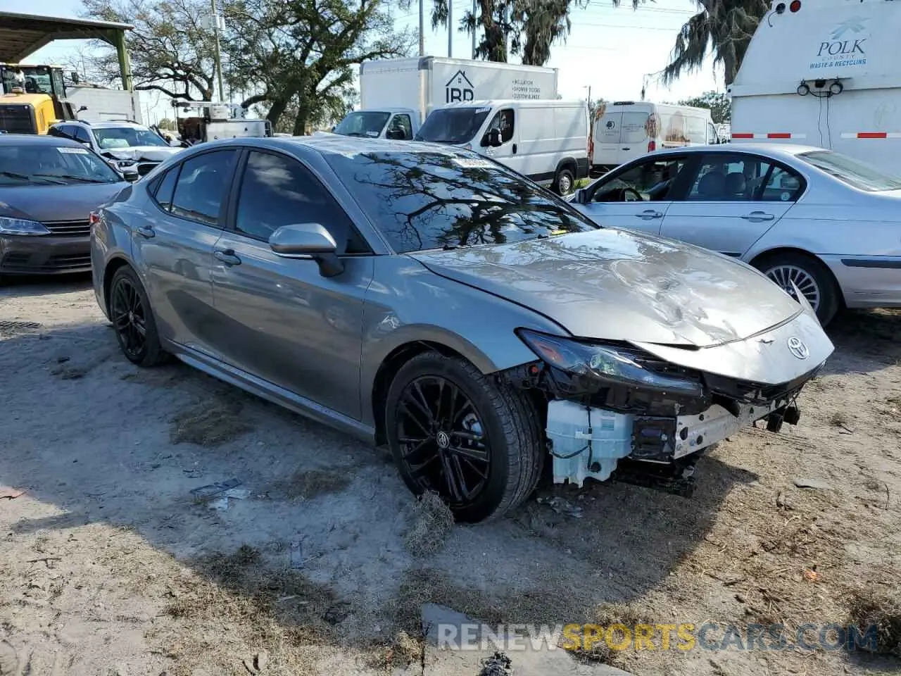 4 fotografías del automóvil dañado 4T1DAACK1SU527523 TOYOTA CAMRY 2025
