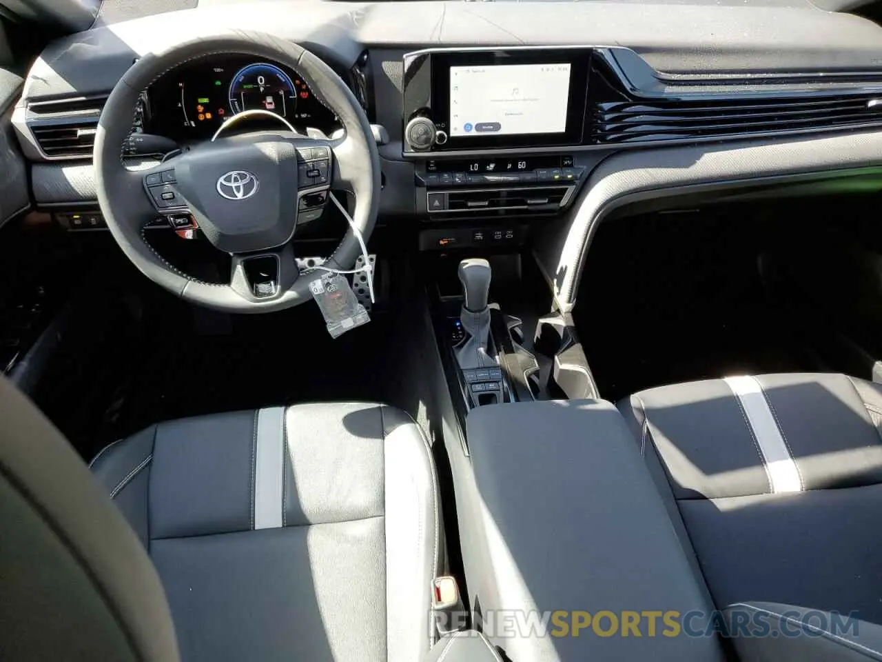 8 fotografías del automóvil dañado 4T1DAACK1SU527523 TOYOTA CAMRY 2025