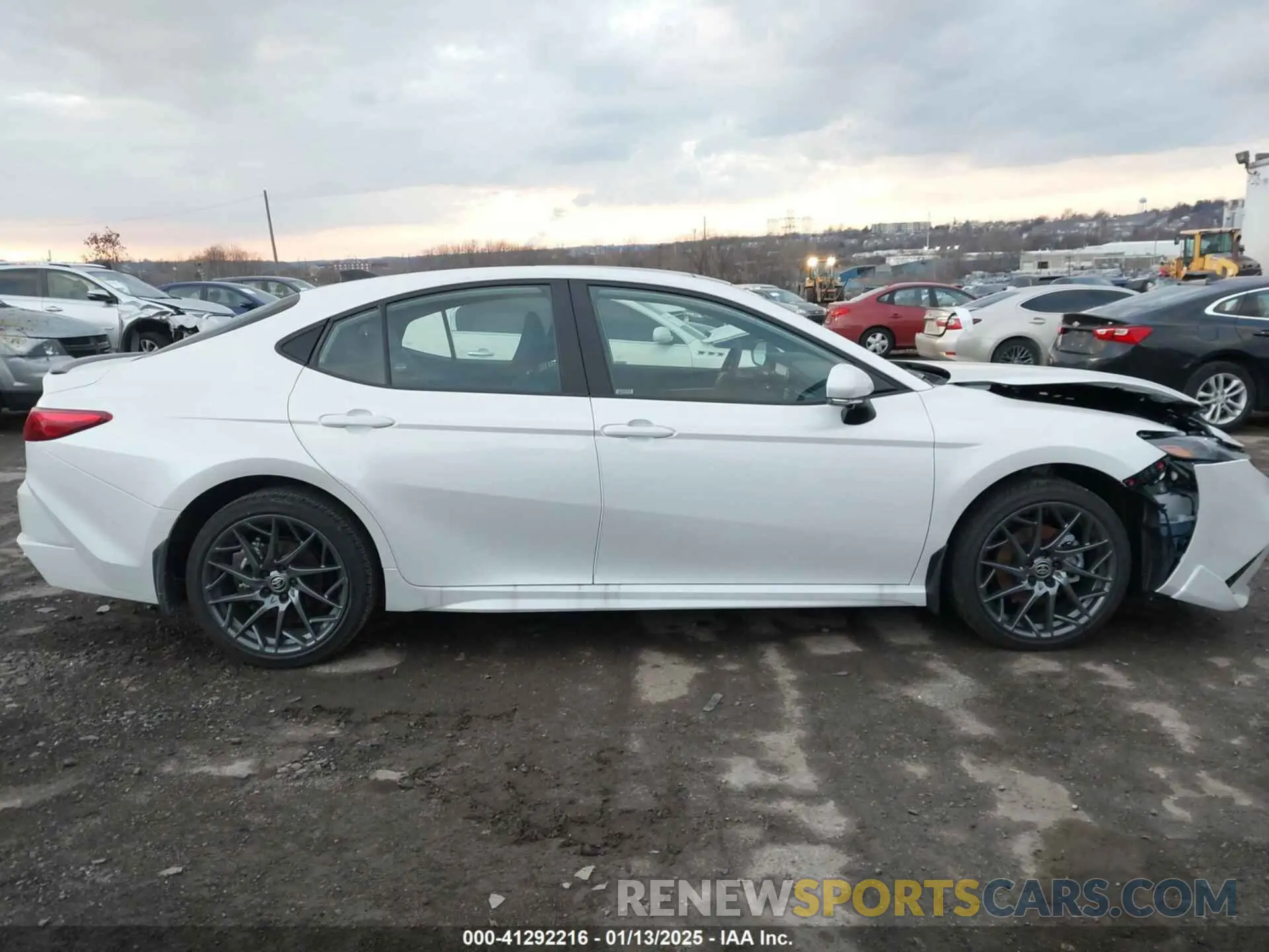 12 fotografías del automóvil dañado 4T1DAACK1SU531572 TOYOTA CAMRY 2025