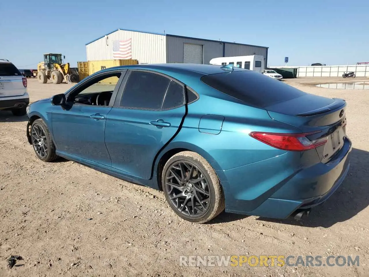 2 fotografías del automóvil dañado 4T1DAACK1SU557041 TOYOTA CAMRY 2025