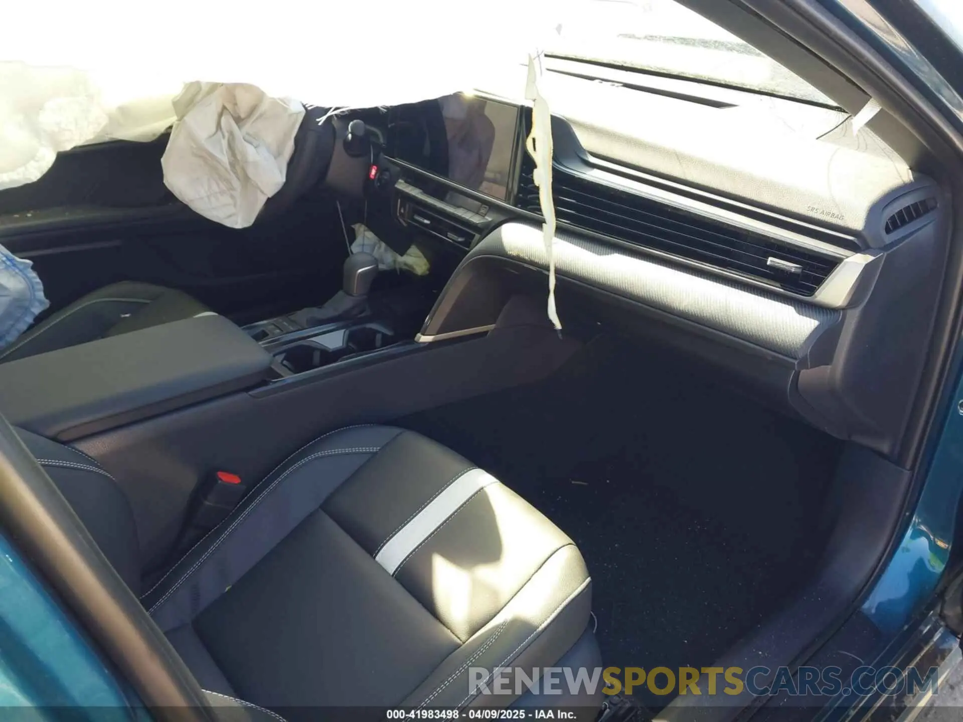5 fotografías del automóvil dañado 4T1DAACK1SU593165 TOYOTA CAMRY 2025