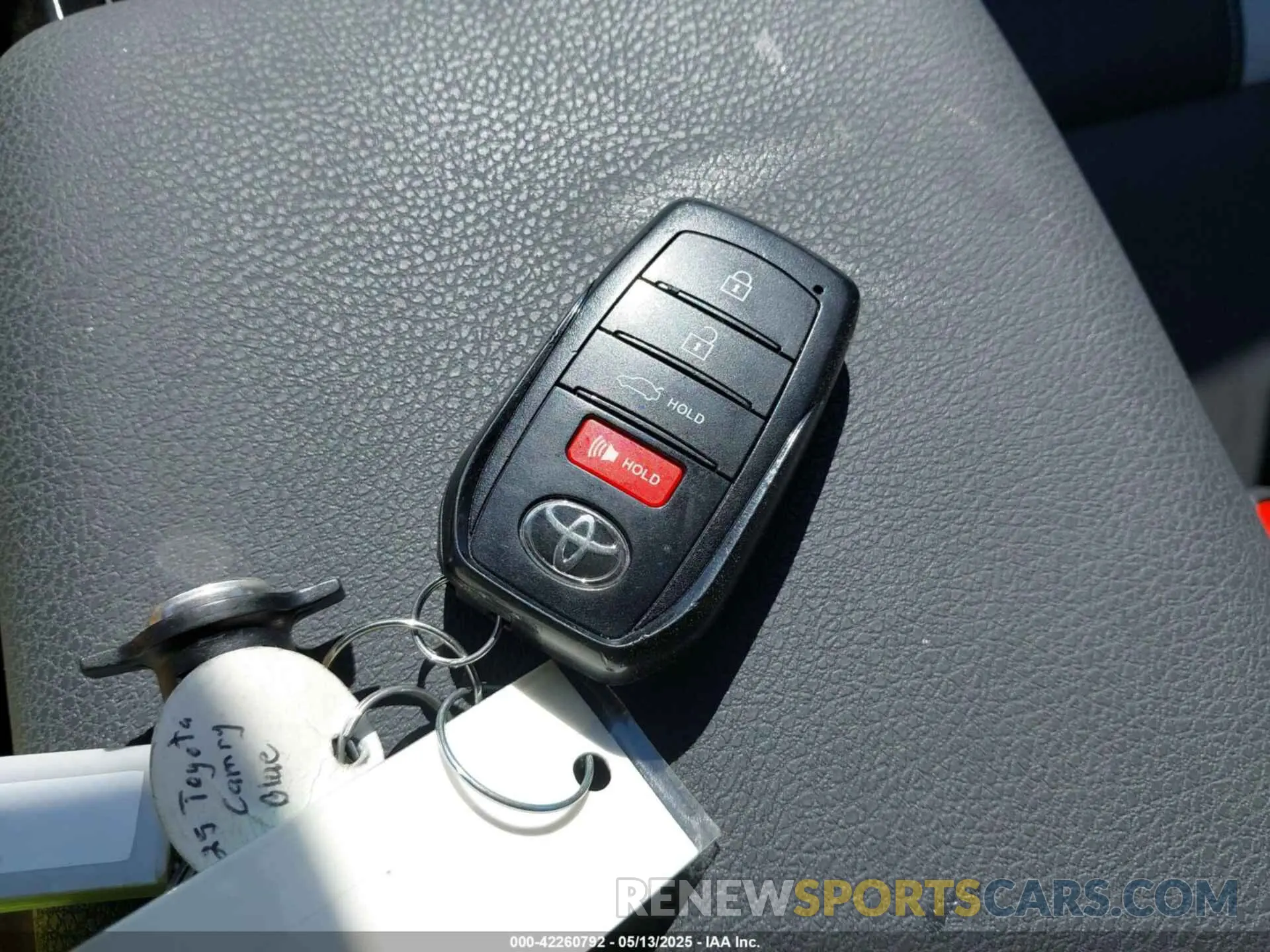 11 fotografías del automóvil dañado 4T1DAACK2SU002079 TOYOTA CAMRY 2025