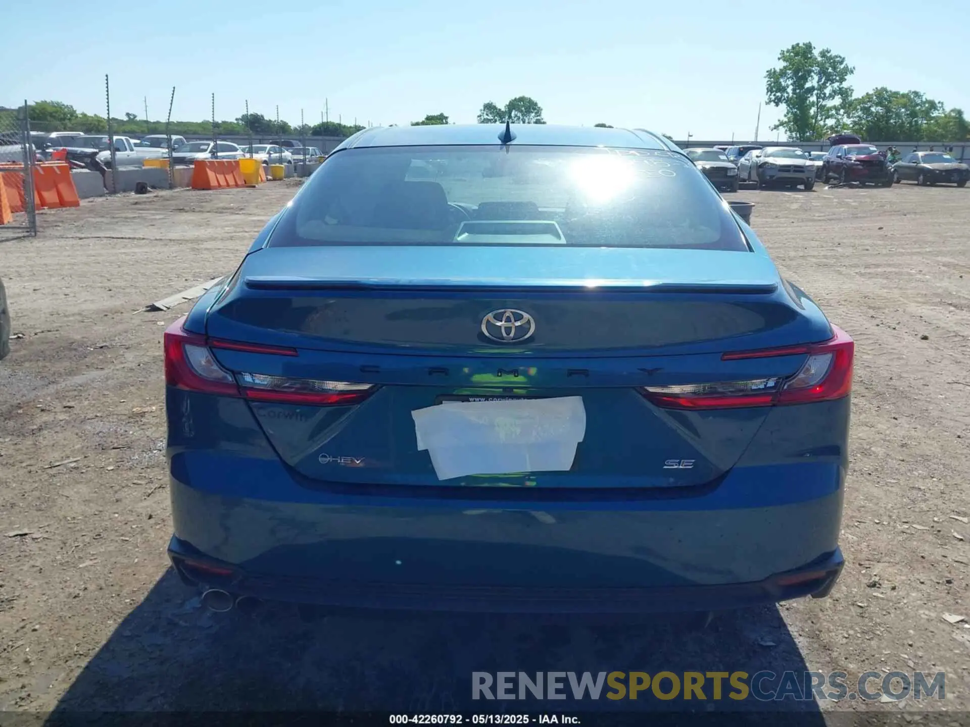 17 fotografías del automóvil dañado 4T1DAACK2SU002079 TOYOTA CAMRY 2025