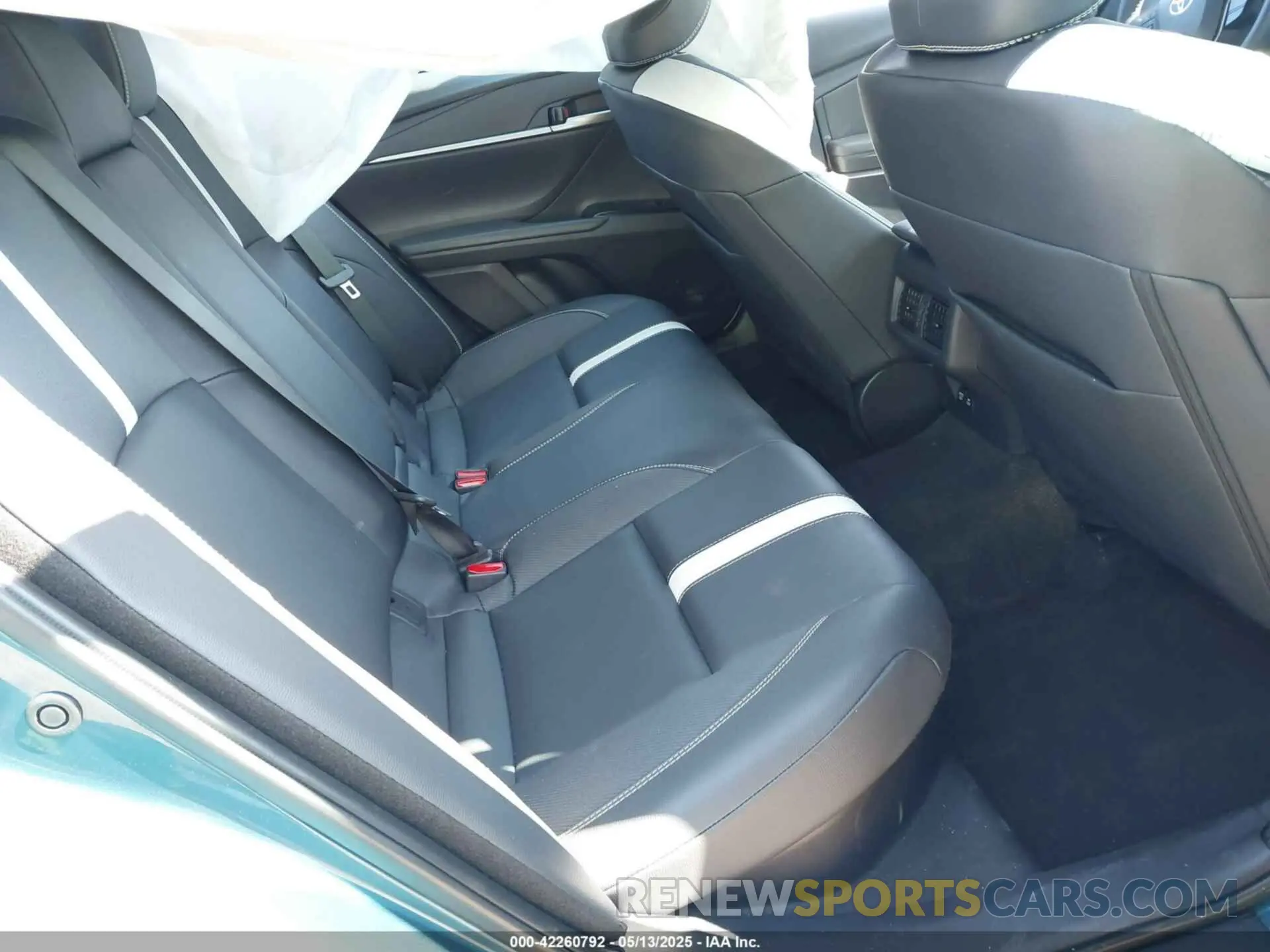 8 fotografías del automóvil dañado 4T1DAACK2SU002079 TOYOTA CAMRY 2025