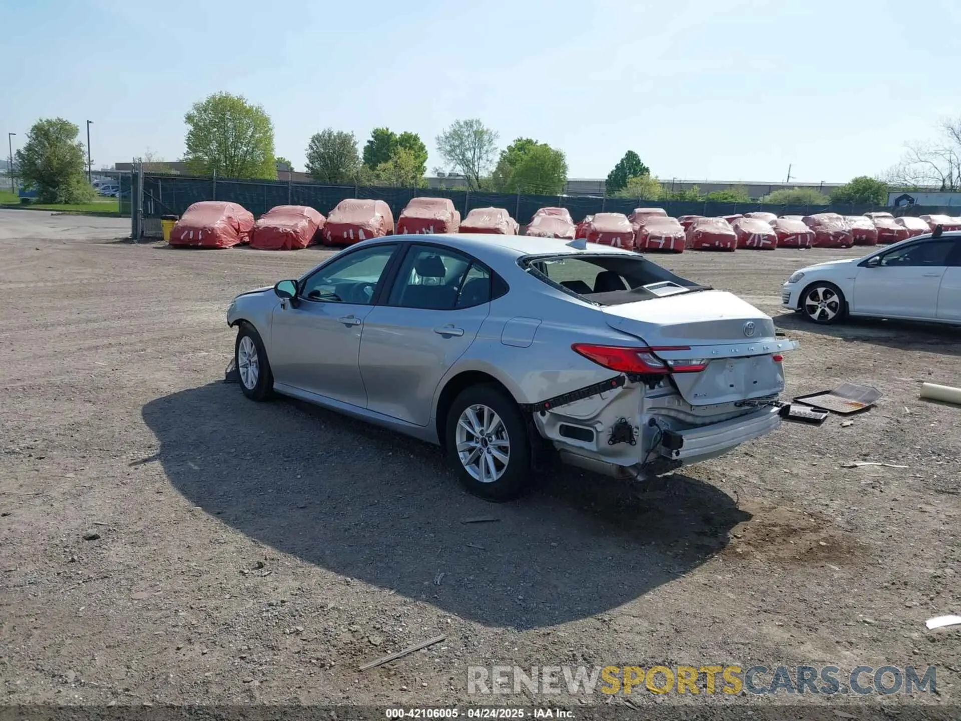 3 fotografías del automóvil dañado 4T1DAACK2SU008464 TOYOTA CAMRY 2025