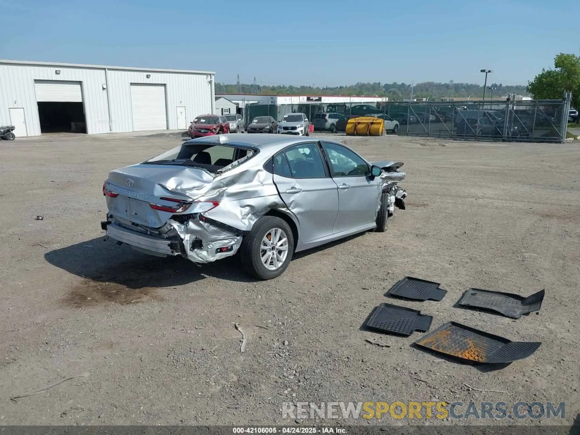 4 fotografías del automóvil dañado 4T1DAACK2SU008464 TOYOTA CAMRY 2025