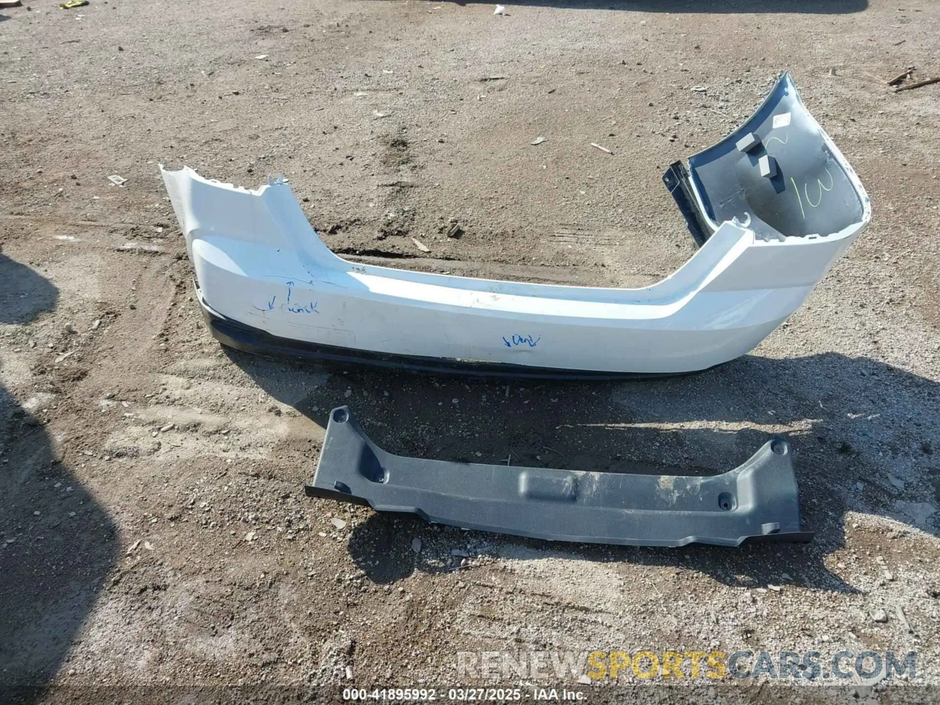 12 fotografías del automóvil dañado 4T1DAACK2SU020887 TOYOTA CAMRY 2025