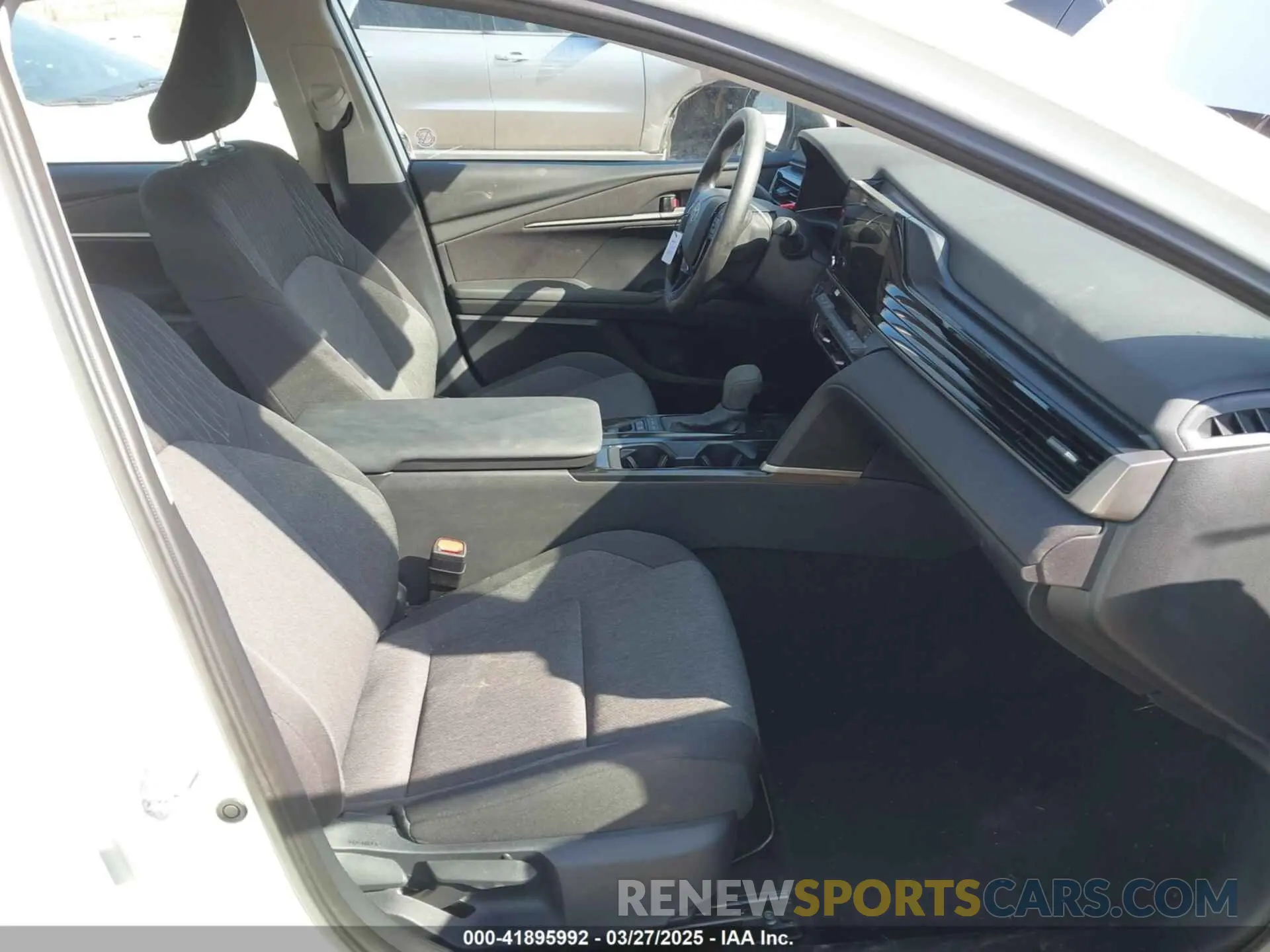 5 fotografías del automóvil dañado 4T1DAACK2SU020887 TOYOTA CAMRY 2025