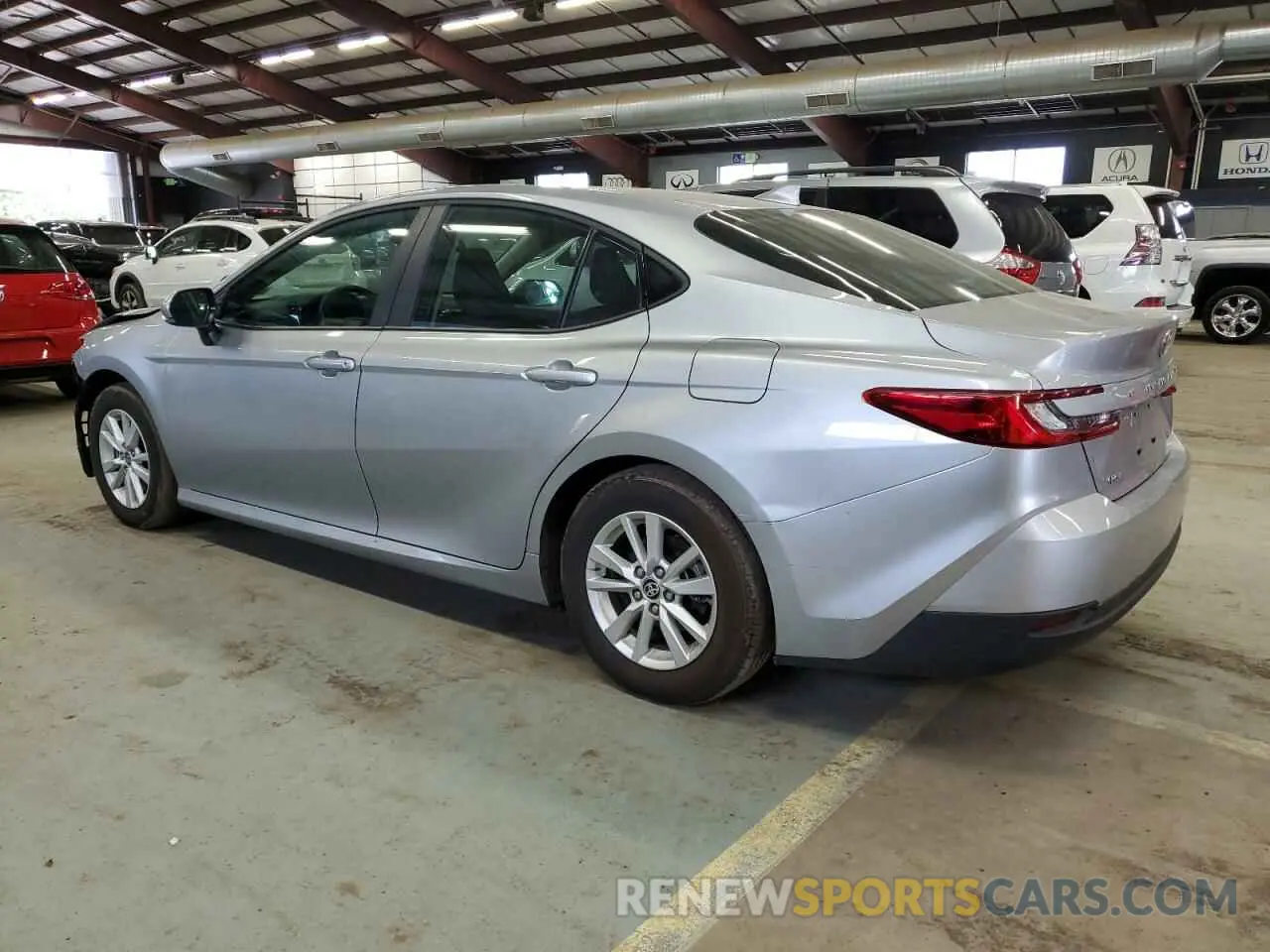 2 fotografías del automóvil dañado 4T1DAACK2SU026382 TOYOTA CAMRY 2025