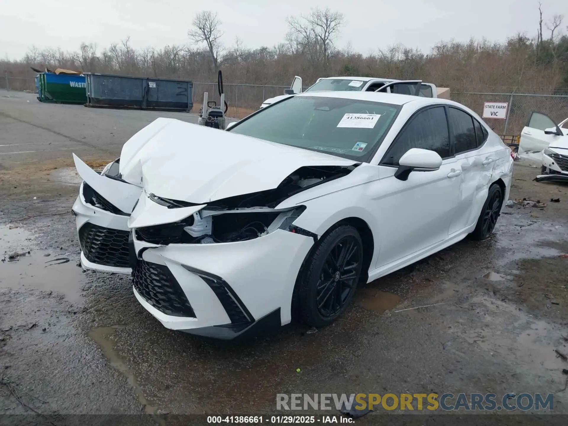2 fotografías del automóvil dañado 4T1DAACK2SU035390 TOYOTA CAMRY 2025