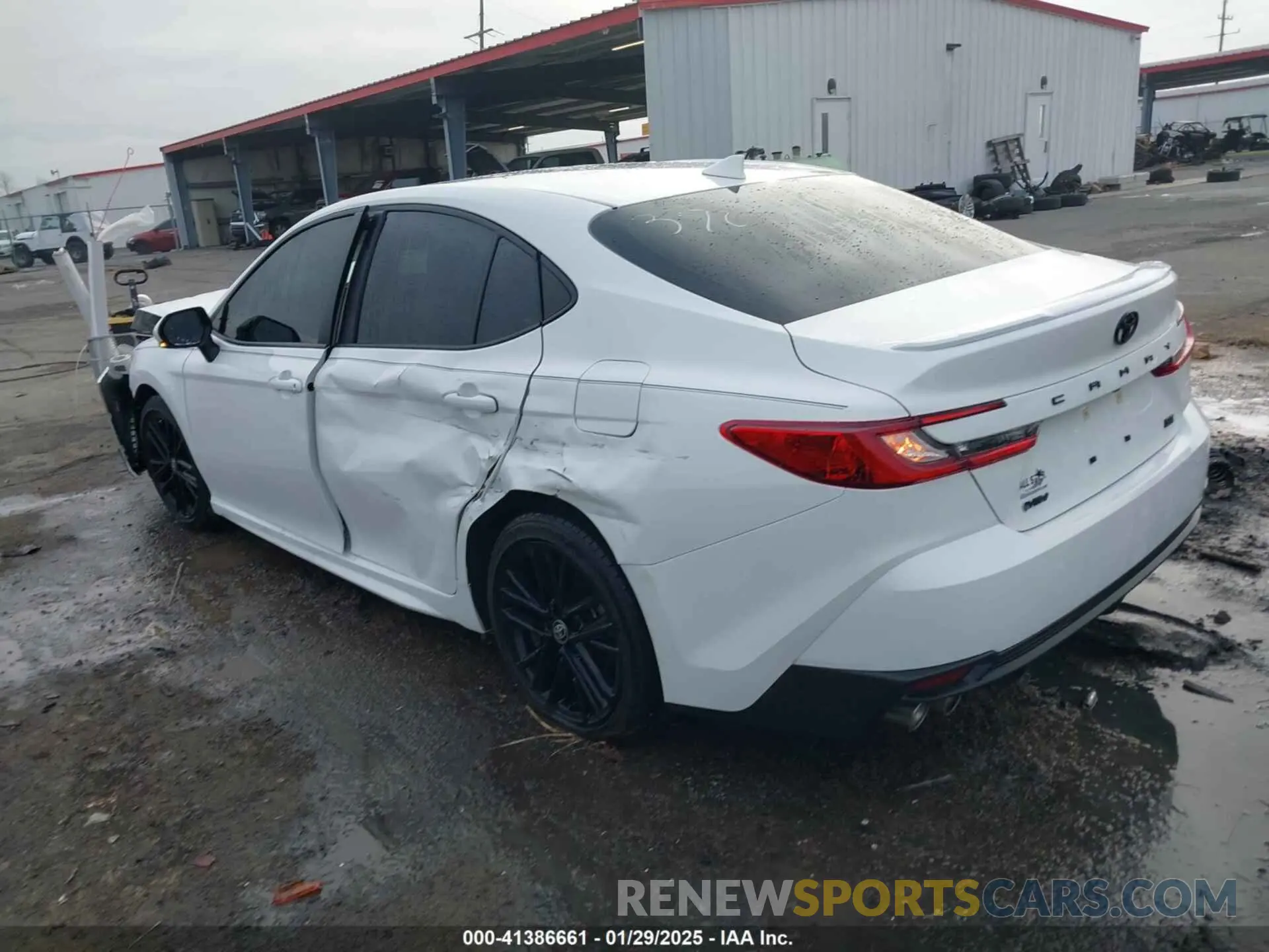 3 fotografías del automóvil dañado 4T1DAACK2SU035390 TOYOTA CAMRY 2025