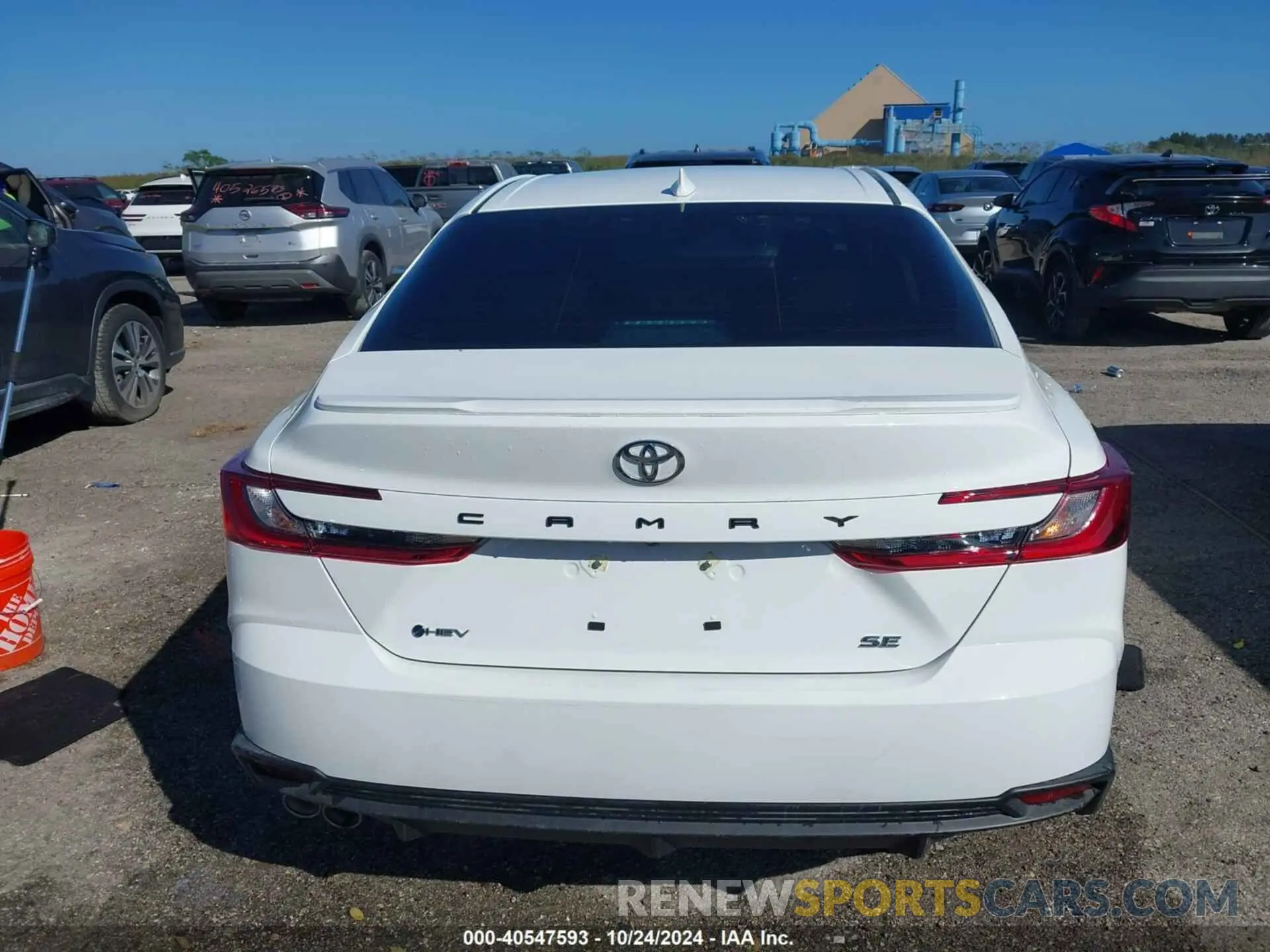 16 fotografías del automóvil dañado 4T1DAACK2SU039715 TOYOTA CAMRY 2025