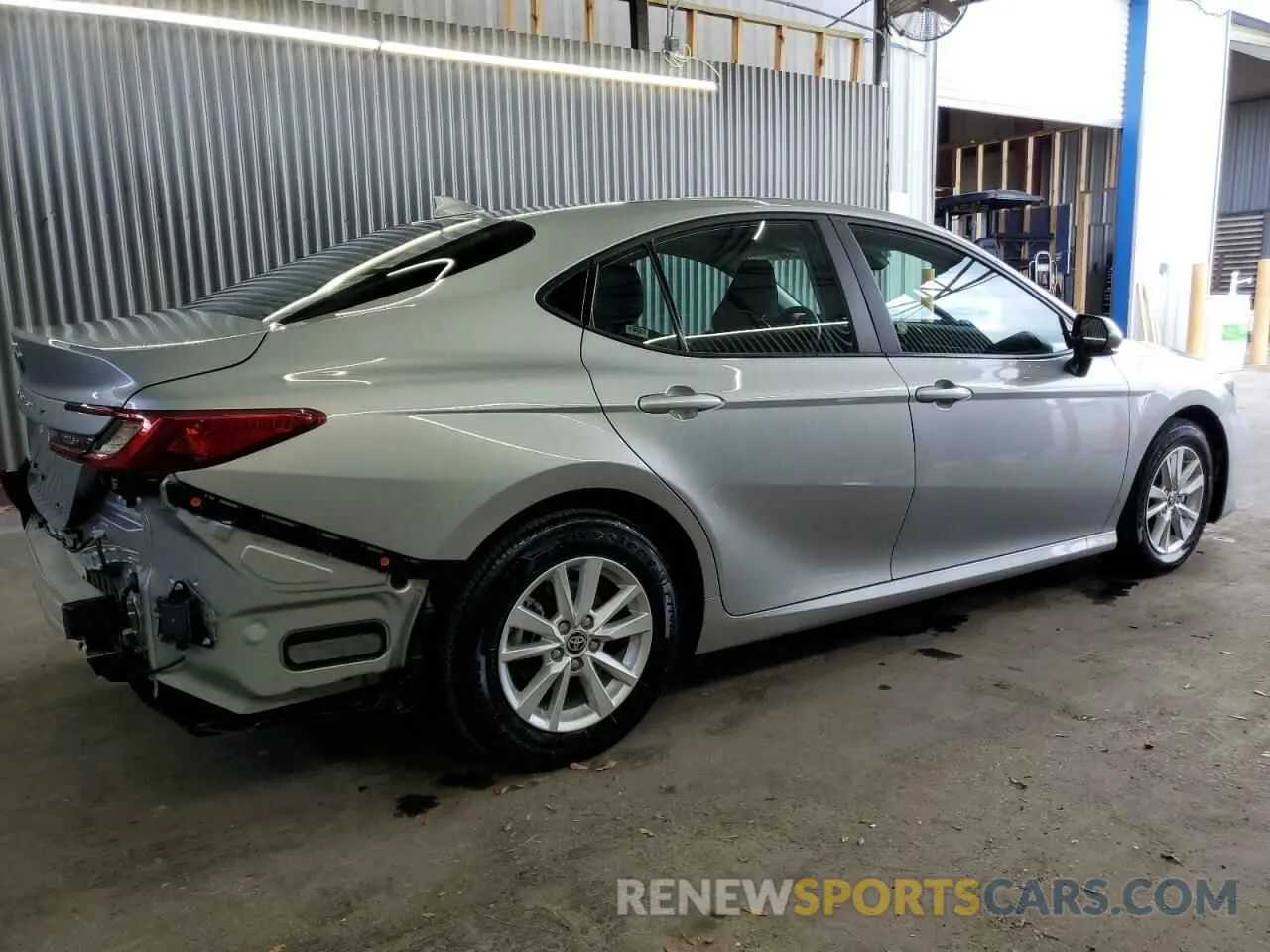 3 fotografías del automóvil dañado 4T1DAACK2SU054165 TOYOTA CAMRY 2025