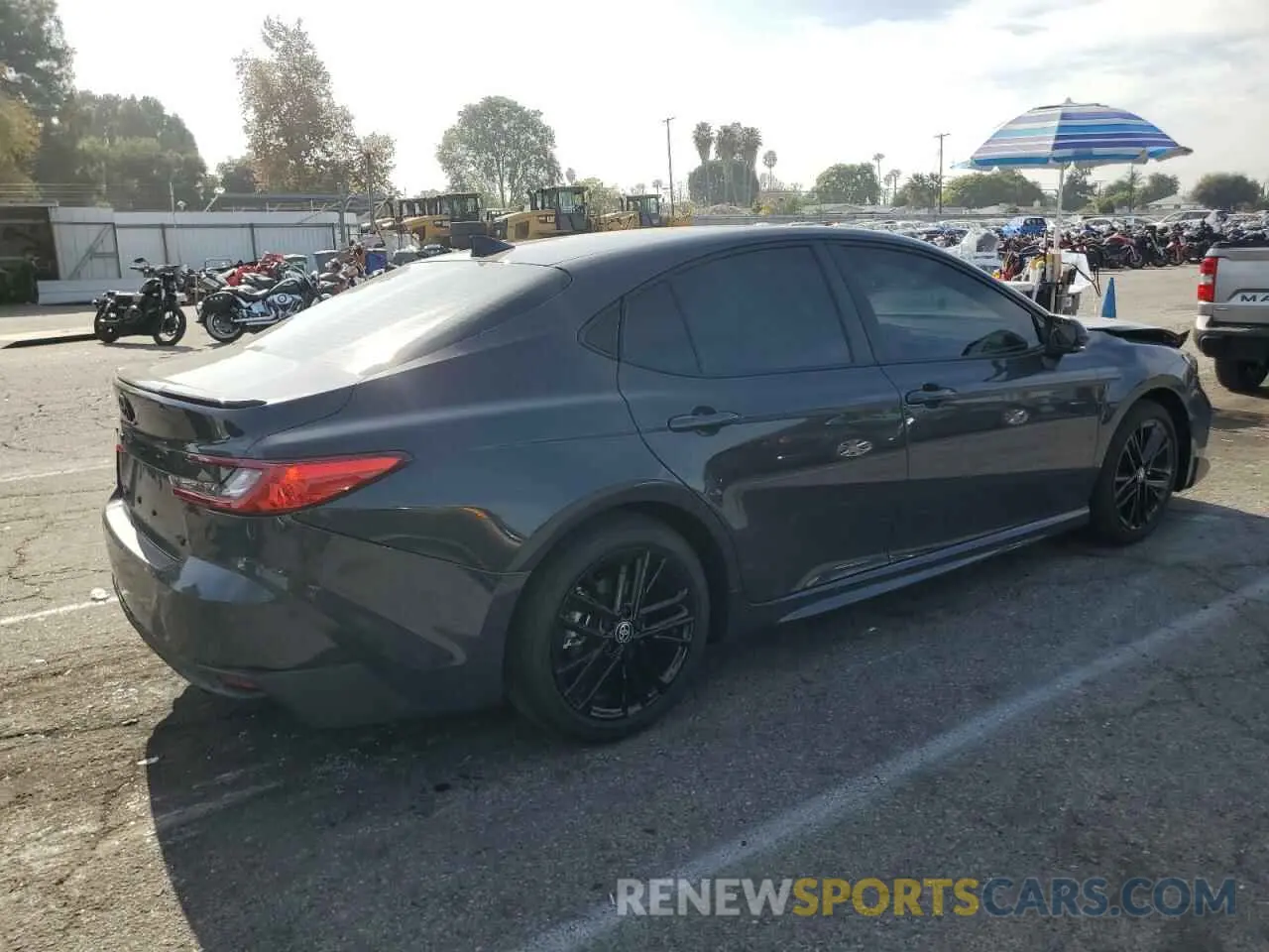 3 fotografías del automóvil dañado 4T1DAACK2SU059236 TOYOTA CAMRY 2025