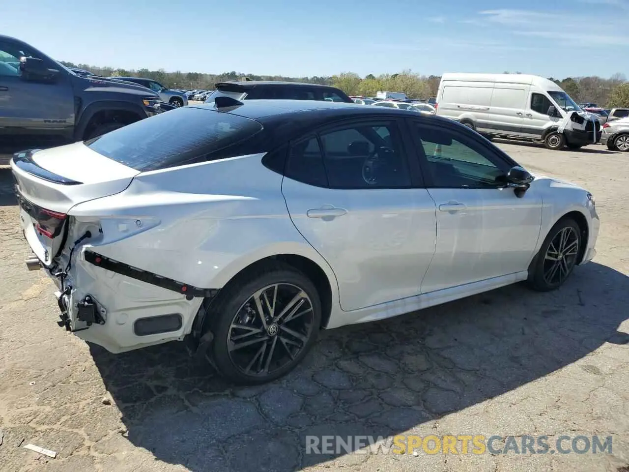 3 fotografías del automóvil dañado 4T1DAACK2SU066865 TOYOTA CAMRY 2025