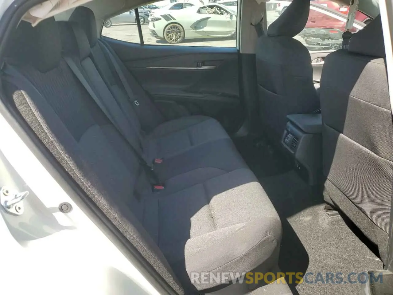 10 fotografías del automóvil dañado 4T1DAACK2SU078577 TOYOTA CAMRY 2025