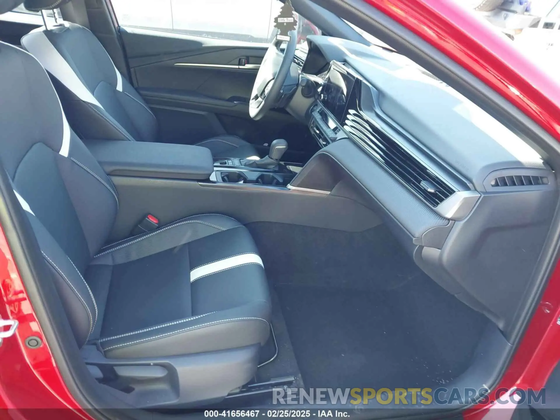 5 fotografías del automóvil dañado 4T1DAACK2SU096920 TOYOTA CAMRY 2025