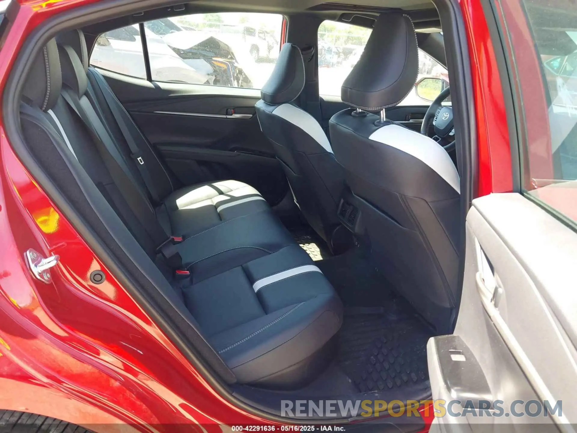8 fotografías del automóvil dañado 4T1DAACK2SU140415 TOYOTA CAMRY 2025