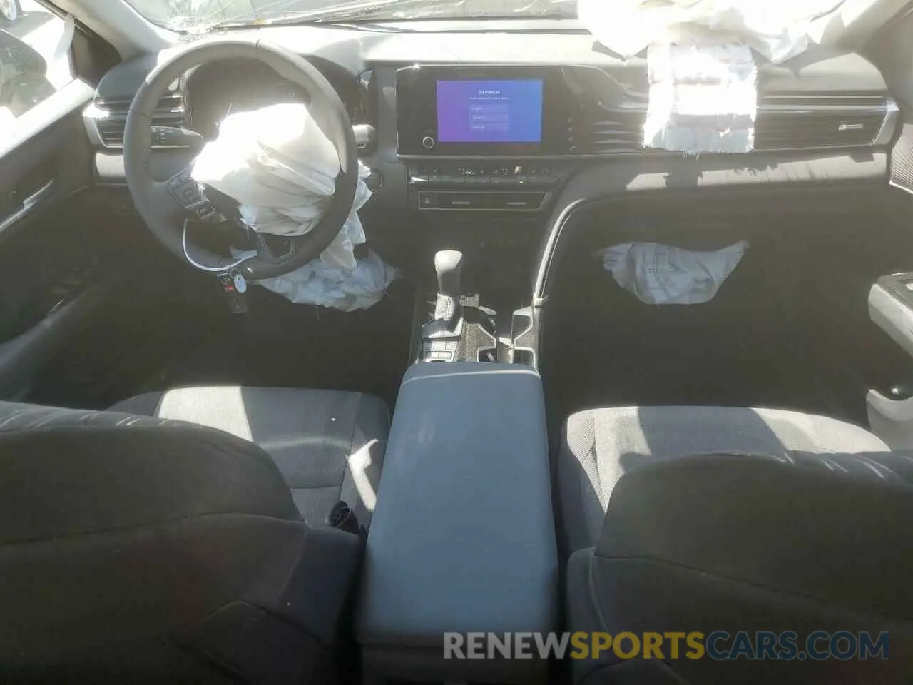 8 fotografías del automóvil dañado 4T1DAACK2SU506471 TOYOTA CAMRY 2025