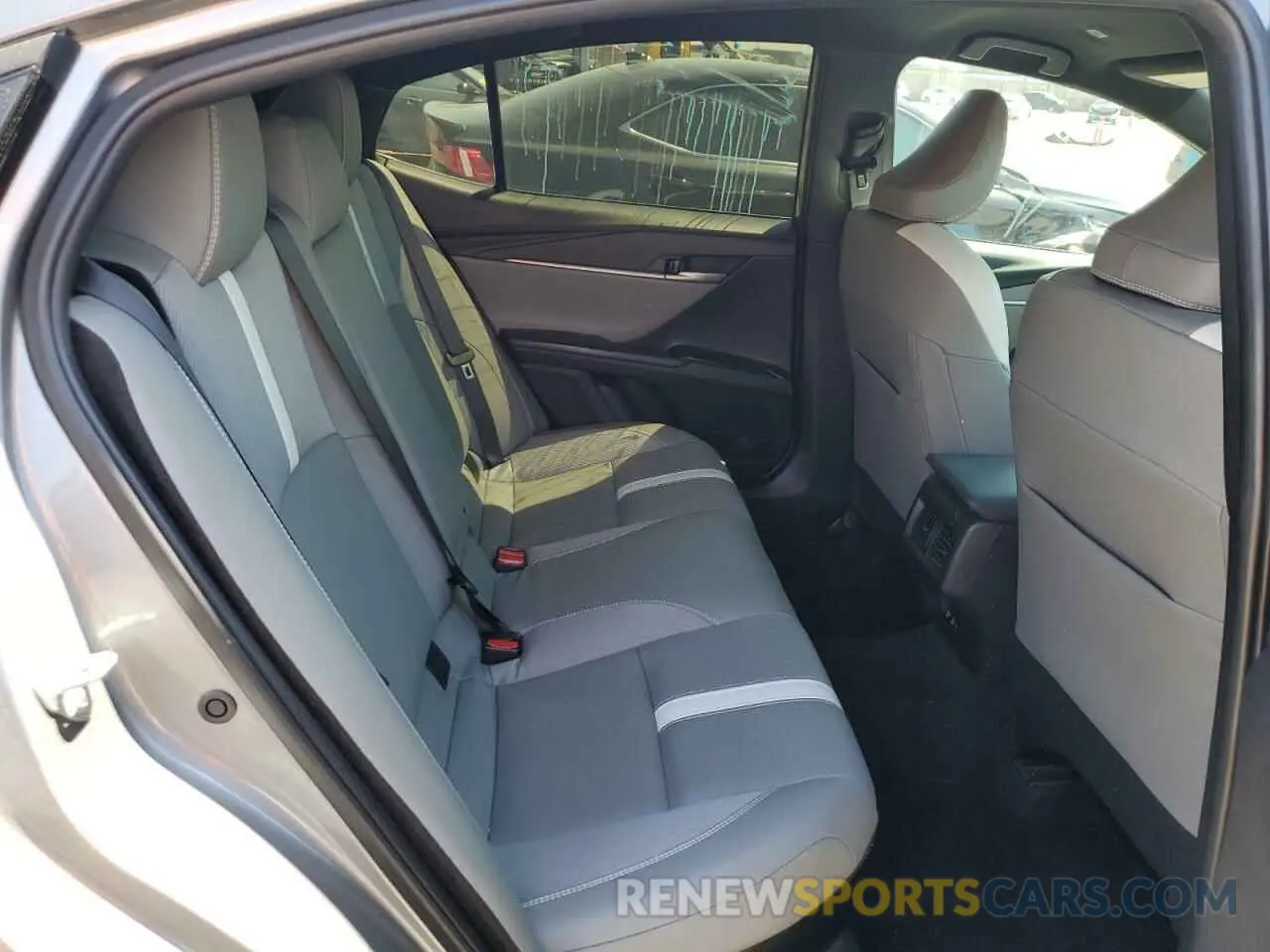 10 fotografías del automóvil dañado 4T1DAACK2SU517728 TOYOTA CAMRY 2025