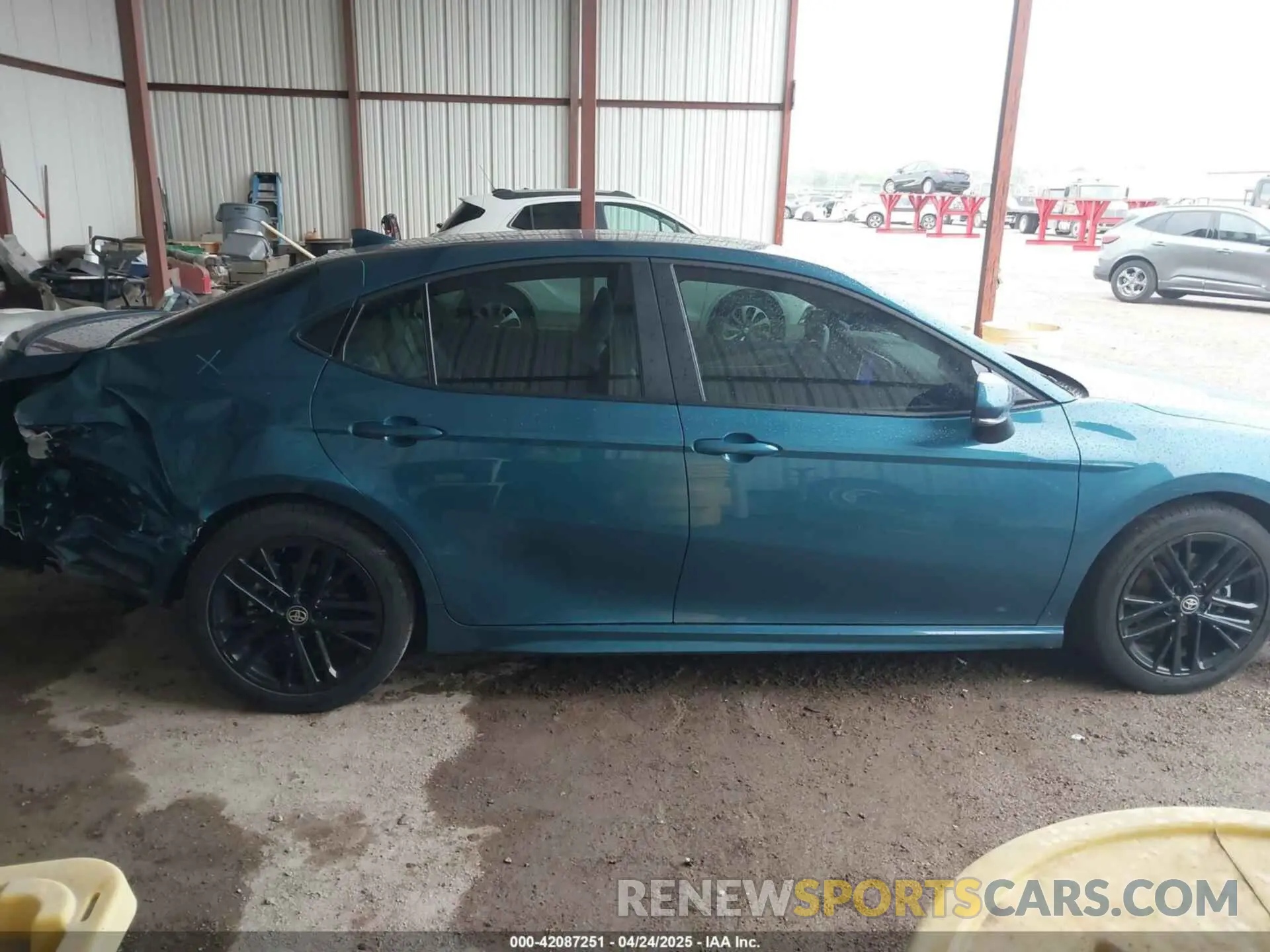 13 fotografías del automóvil dañado 4T1DAACK2SU520046 TOYOTA CAMRY 2025