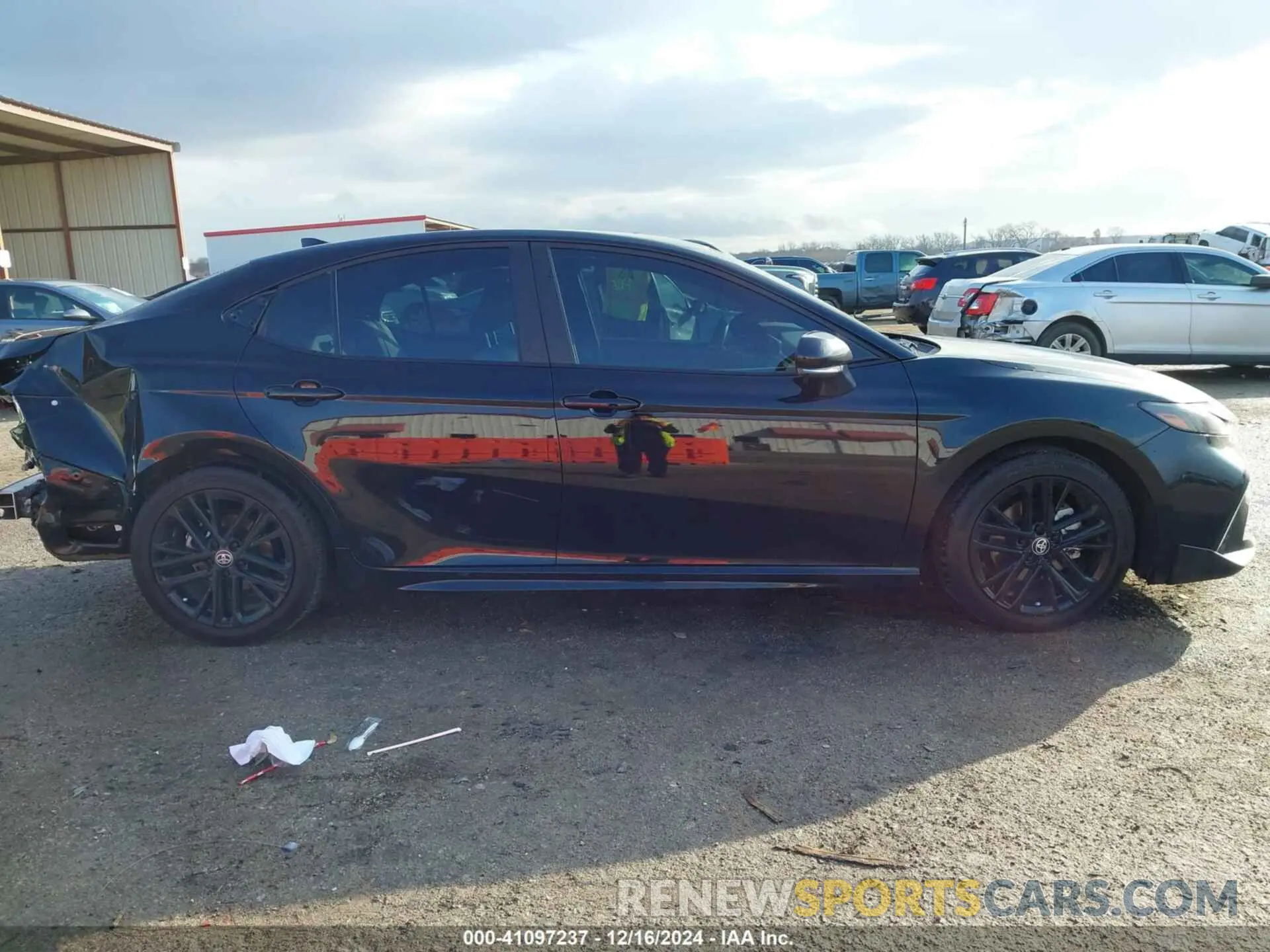 13 fotografías del automóvil dañado 4T1DAACK2SU521987 TOYOTA CAMRY 2025