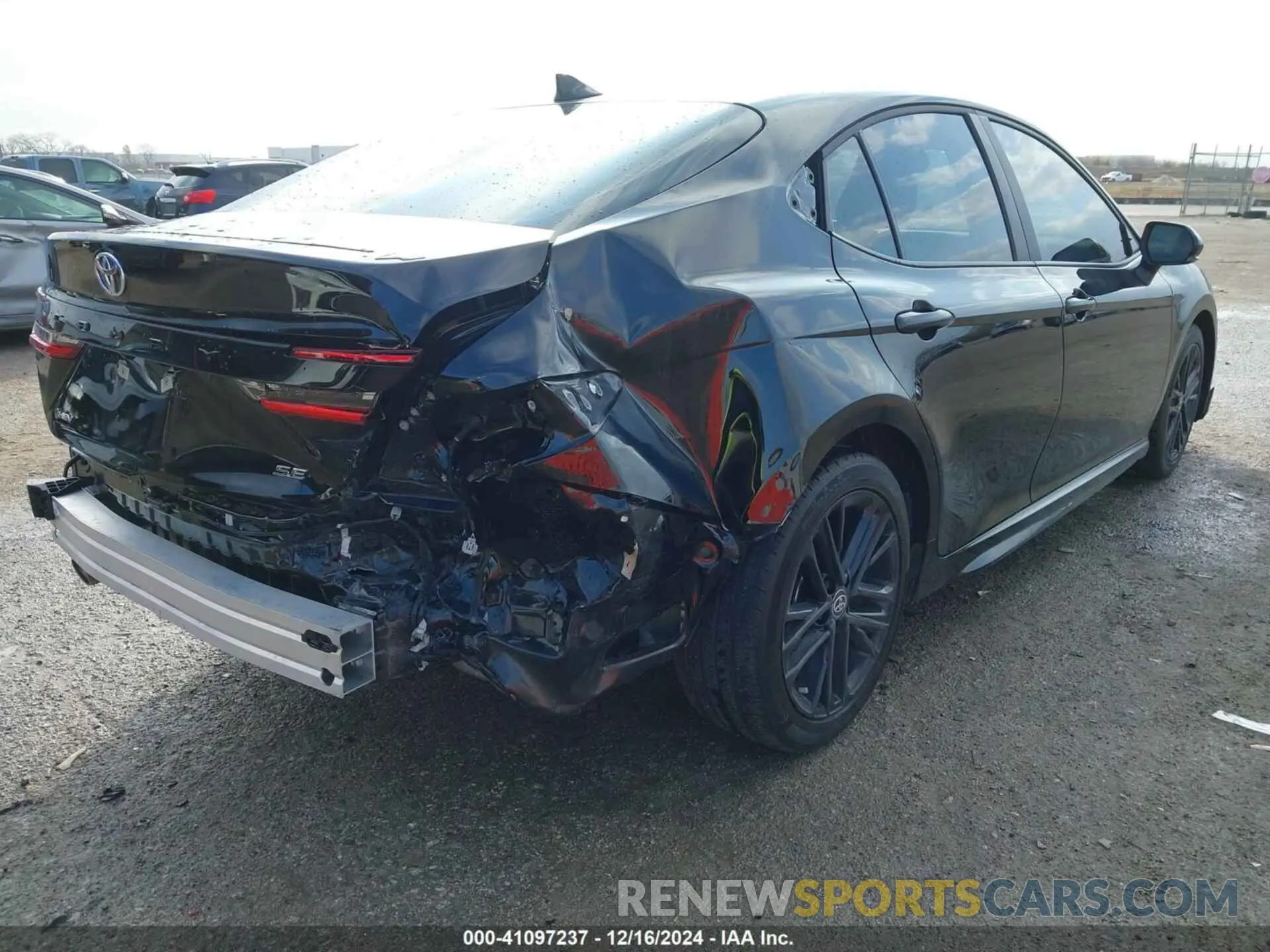 4 fotografías del automóvil dañado 4T1DAACK2SU521987 TOYOTA CAMRY 2025
