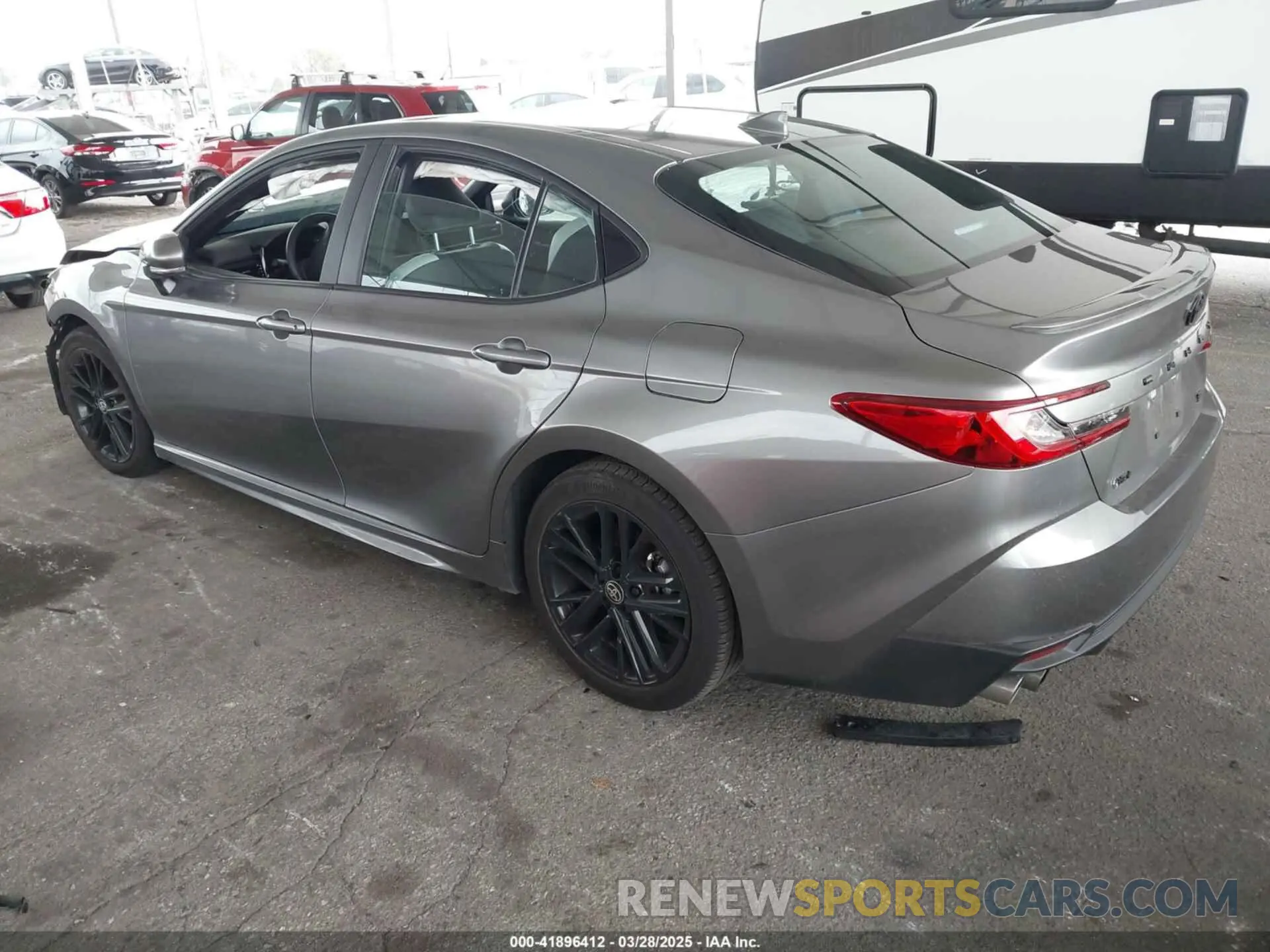 3 fotografías del automóvil dañado 4T1DAACK2SU527028 TOYOTA CAMRY 2025