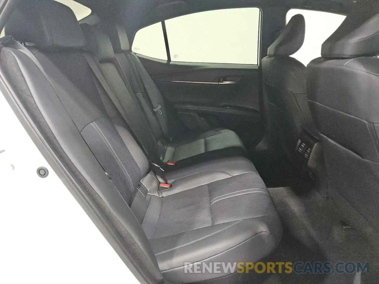 10 fotografías del automóvil dañado 4T1DAACK2SU527191 TOYOTA CAMRY 2025