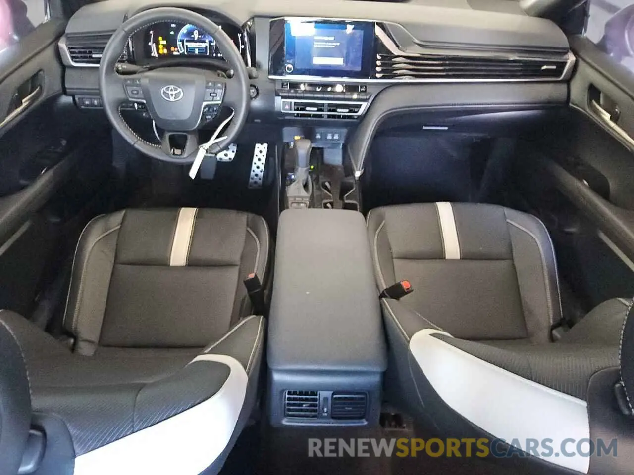 8 fotografías del automóvil dañado 4T1DAACK2SU539759 TOYOTA CAMRY 2025