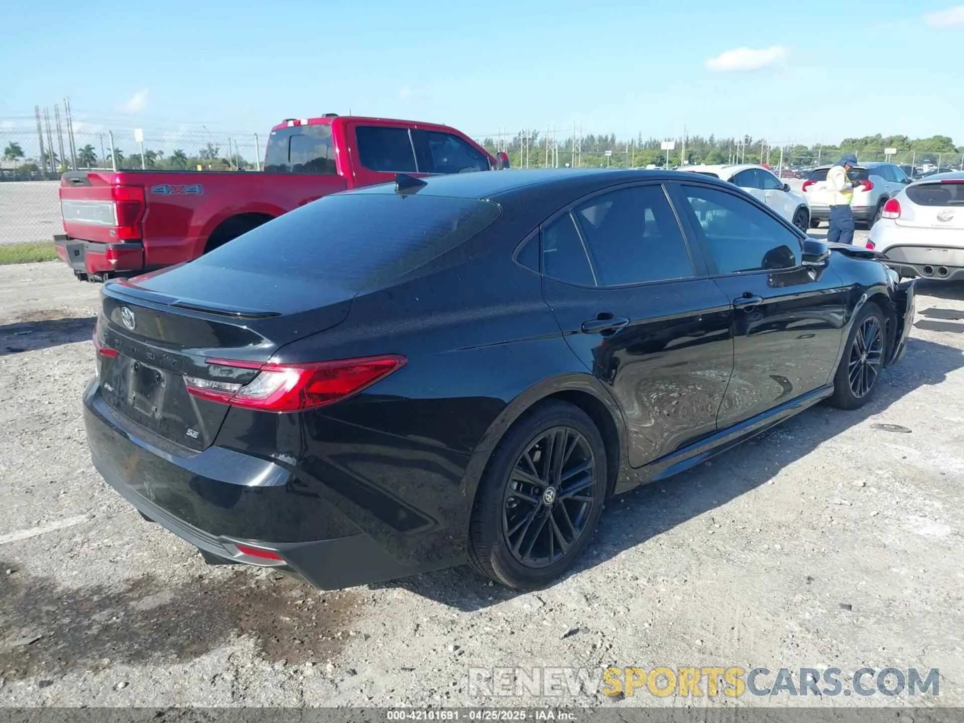 4 fotografías del automóvil dañado 4T1DAACK2SU545657 TOYOTA CAMRY 2025