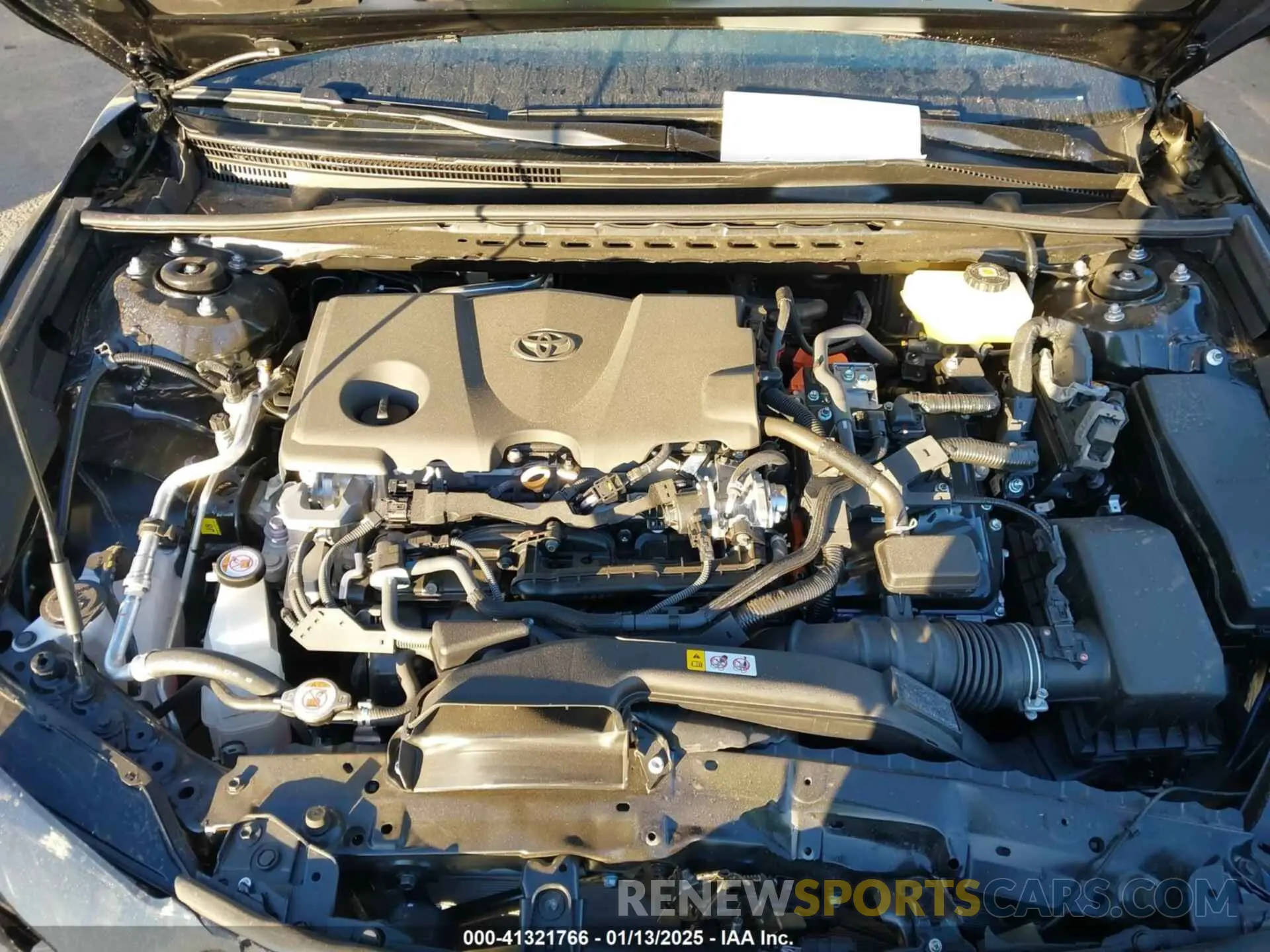 10 fotografías del automóvil dañado 4T1DAACK2SU550339 TOYOTA CAMRY 2025