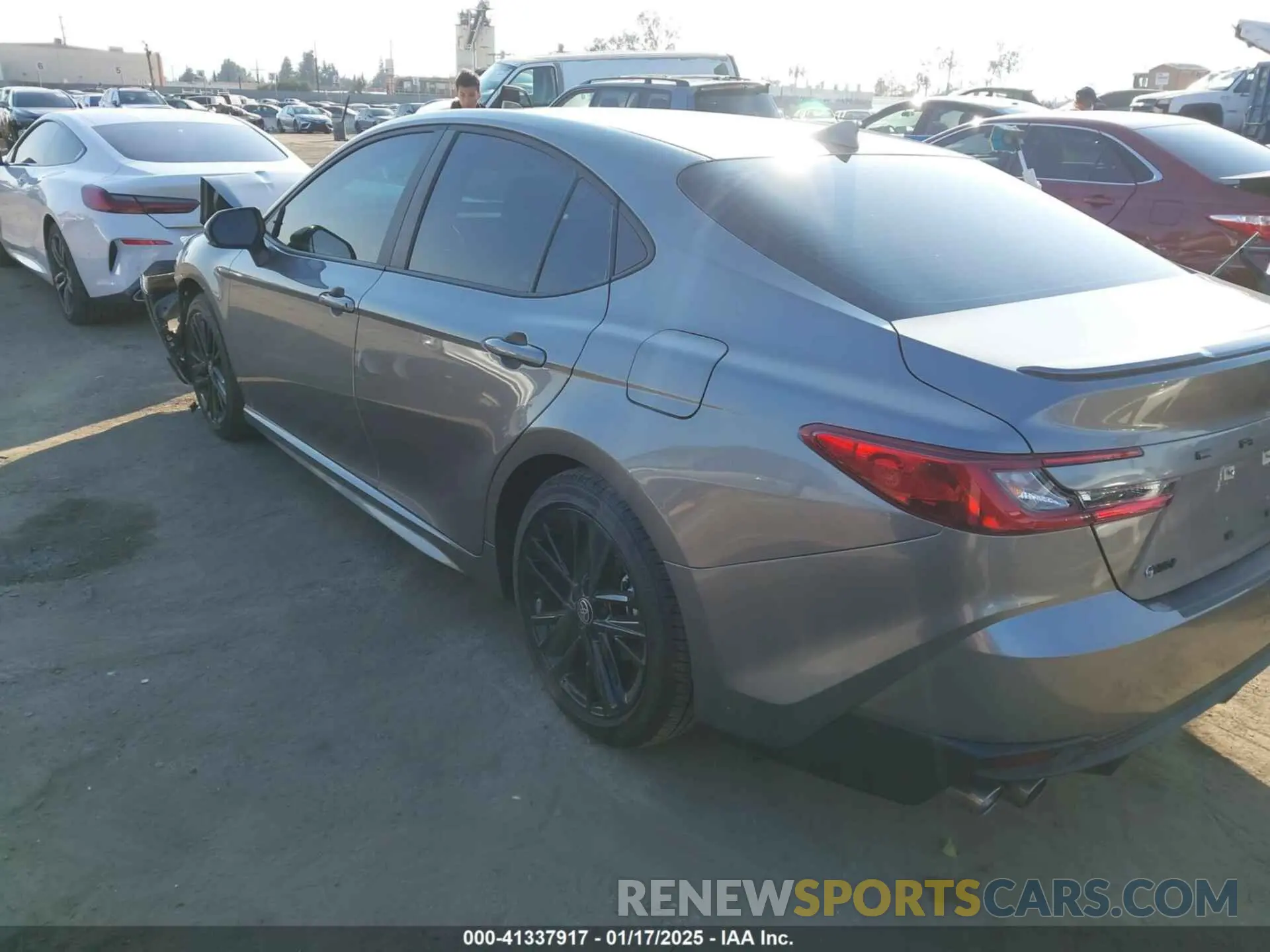 3 fotografías del automóvil dañado 4T1DAACK2SU556531 TOYOTA CAMRY 2025