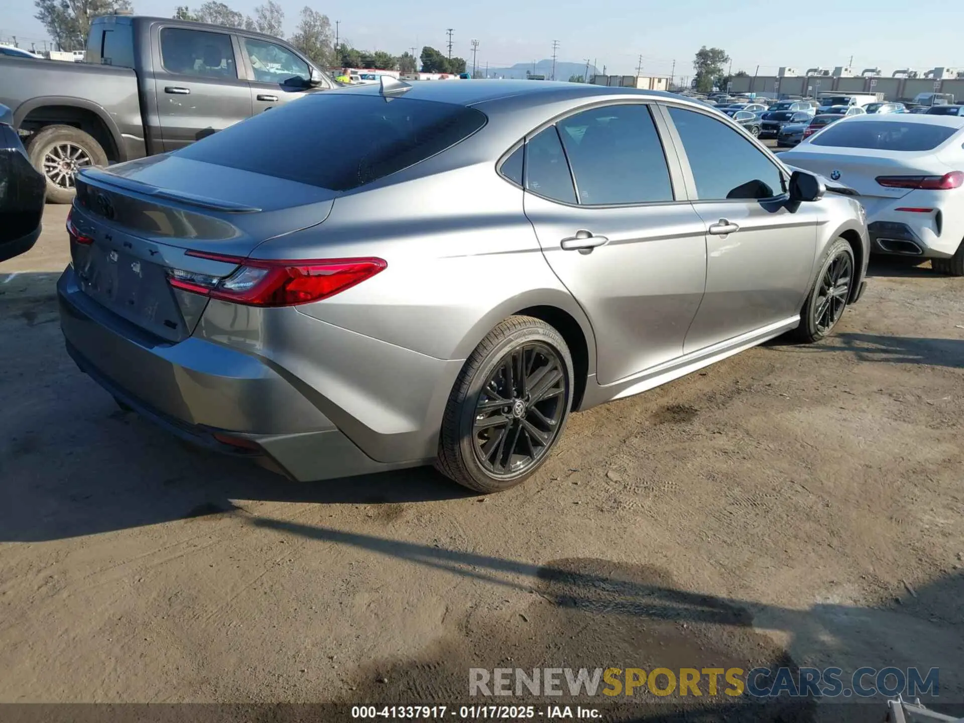 4 fotografías del automóvil dañado 4T1DAACK2SU556531 TOYOTA CAMRY 2025