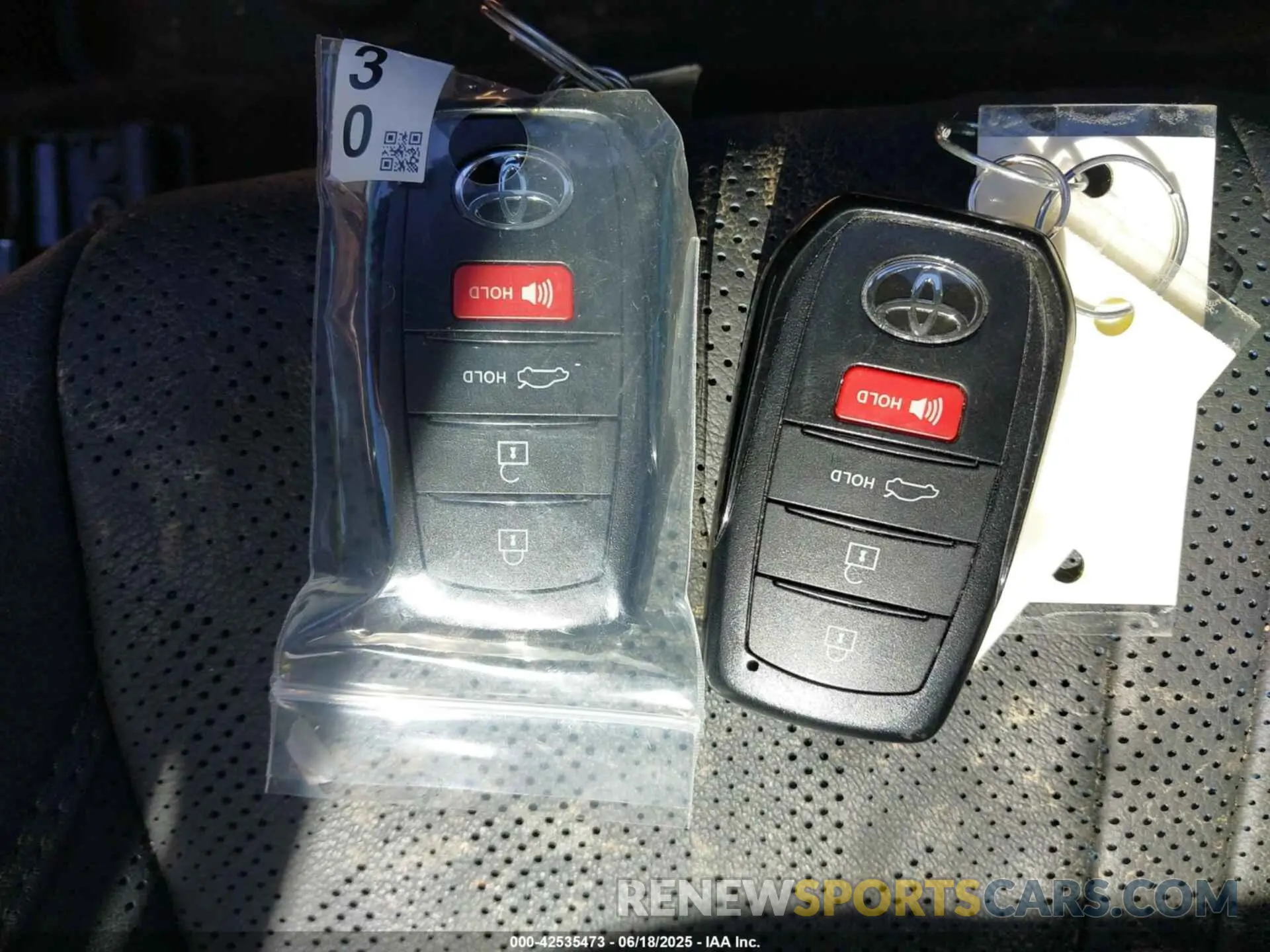 11 fotografías del automóvil dañado 4T1DAACK2SU559185 TOYOTA CAMRY 2025