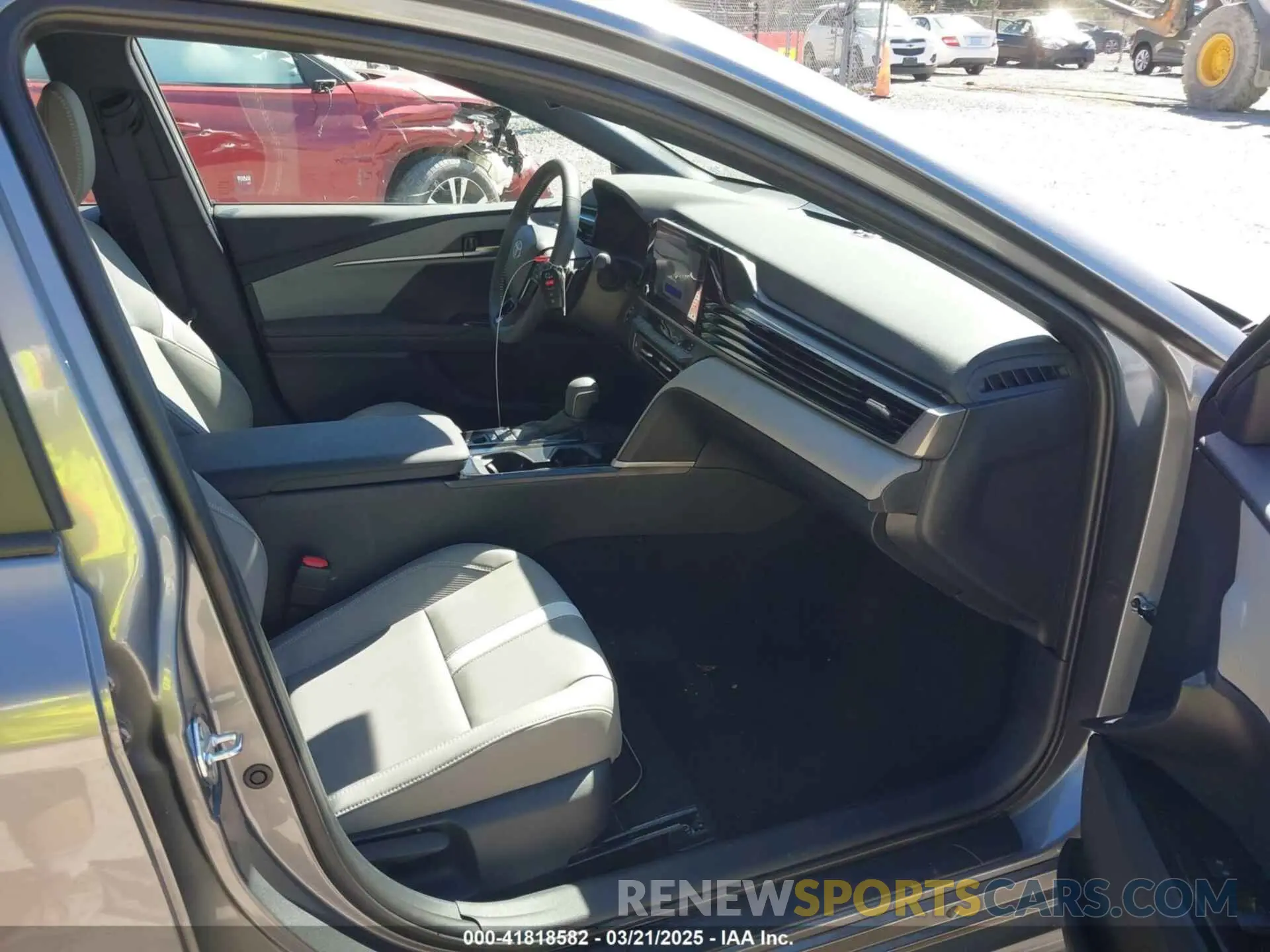 5 fotografías del automóvil dañado 4T1DAACK2SU566377 TOYOTA CAMRY 2025