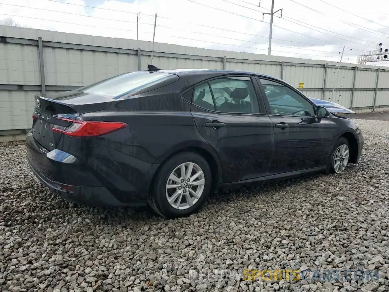 3 fotografías del automóvil dañado 4T1DAACK2SU569196 TOYOTA CAMRY 2025