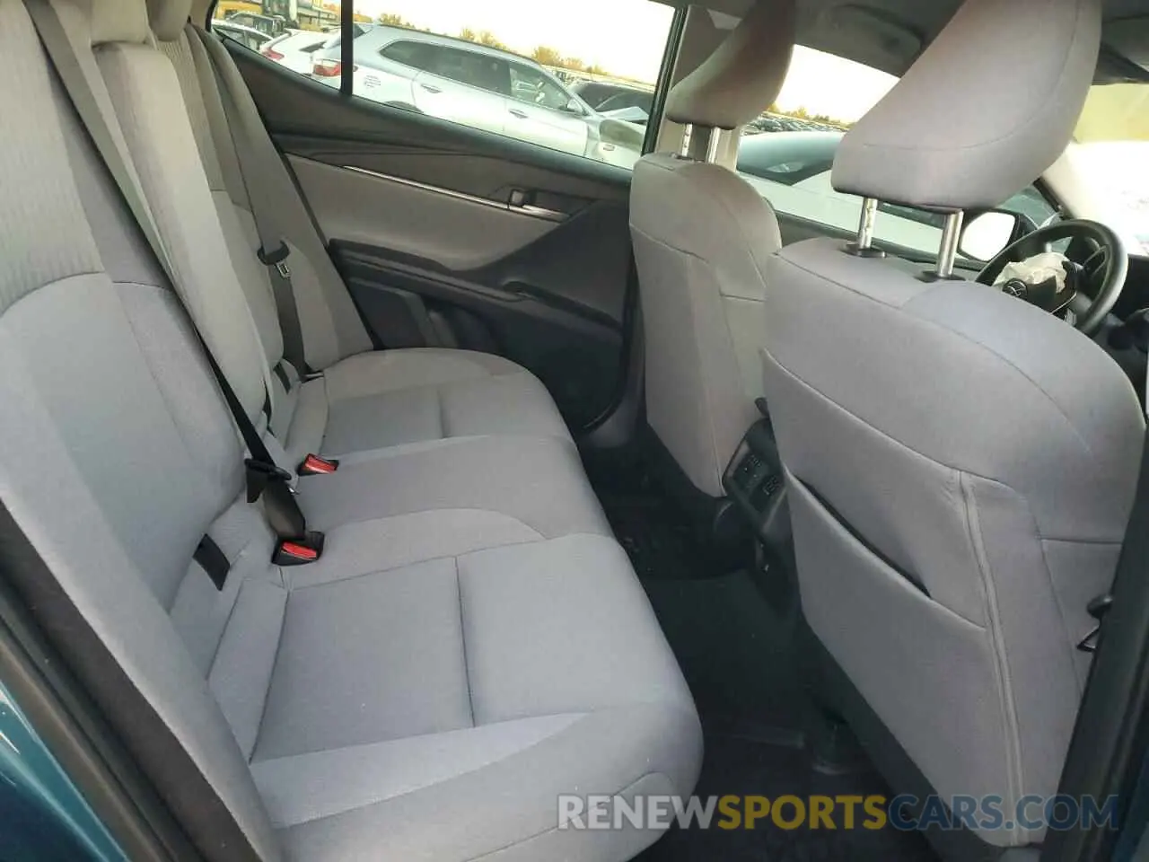 10 fotografías del automóvil dañado 4T1DAACK3SU005704 TOYOTA CAMRY 2025