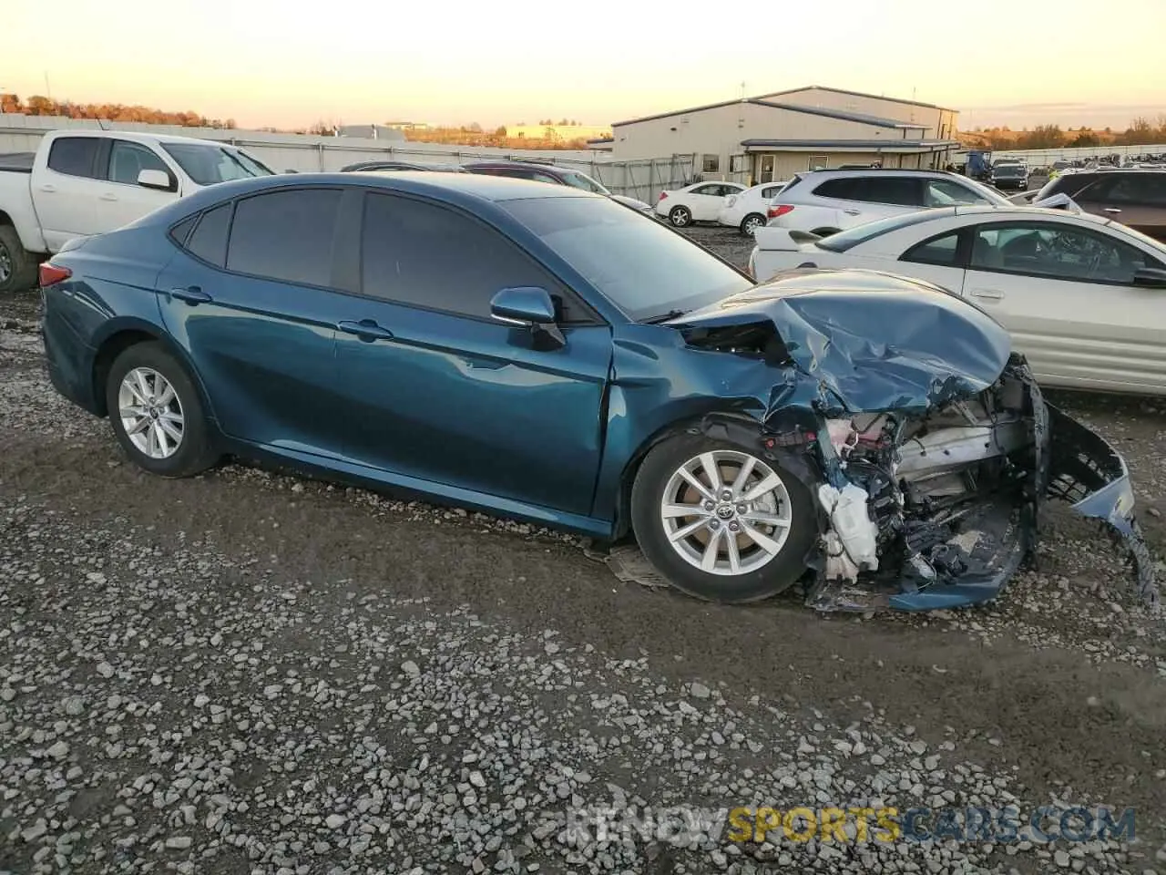 4 fotografías del automóvil dañado 4T1DAACK3SU005704 TOYOTA CAMRY 2025