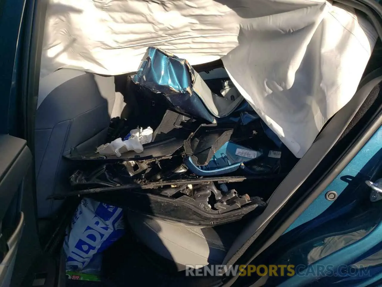 10 fotografías del automóvil dañado 4T1DAACK3SU011051 TOYOTA CAMRY 2025