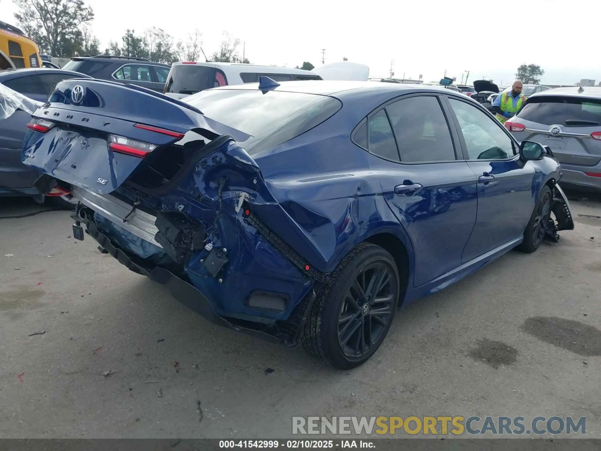 4 fotografías del automóvil dañado 4T1DAACK3SU019117 TOYOTA CAMRY 2025